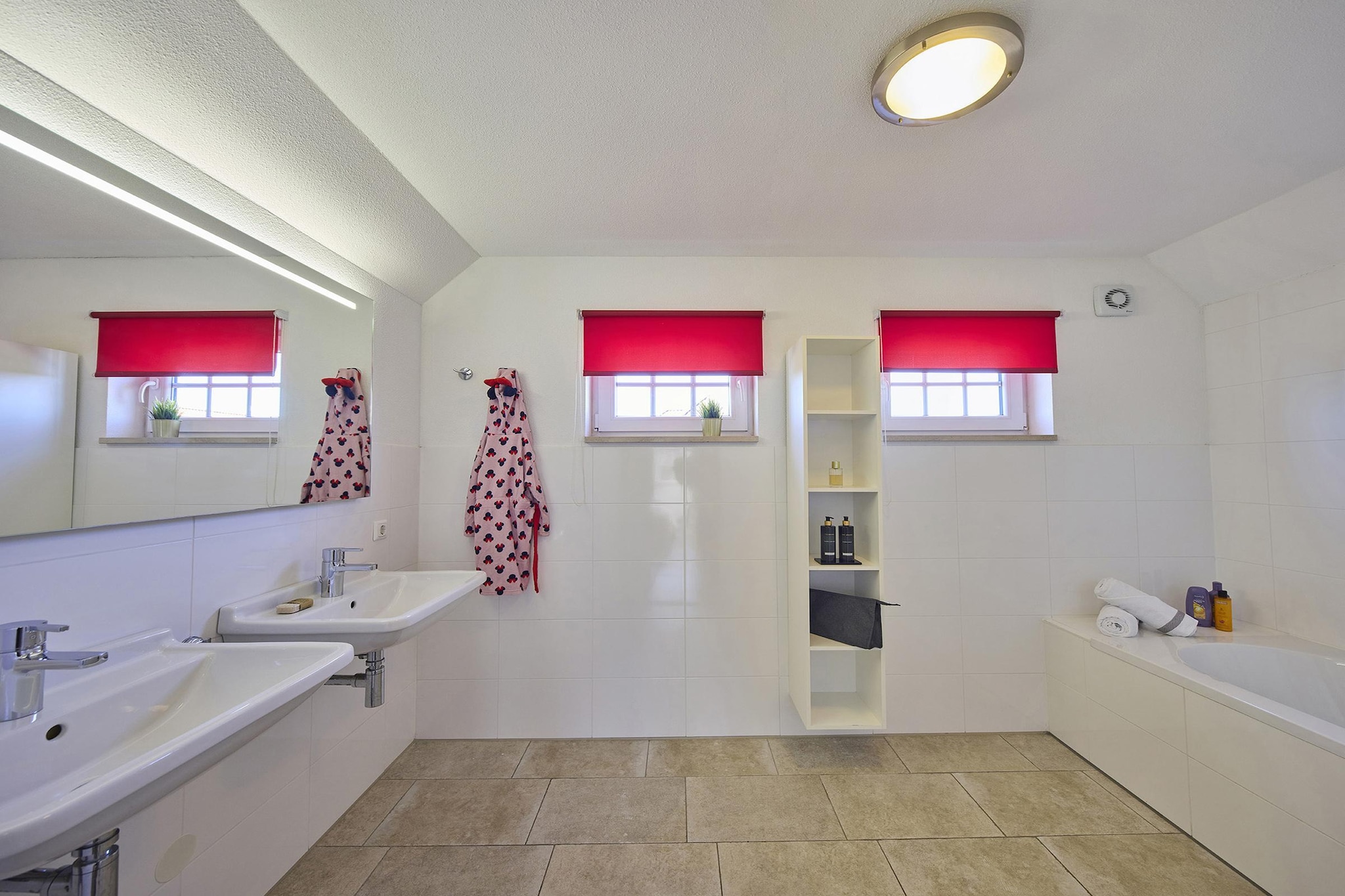 Buitenhof De Leistert 17-Badkamer