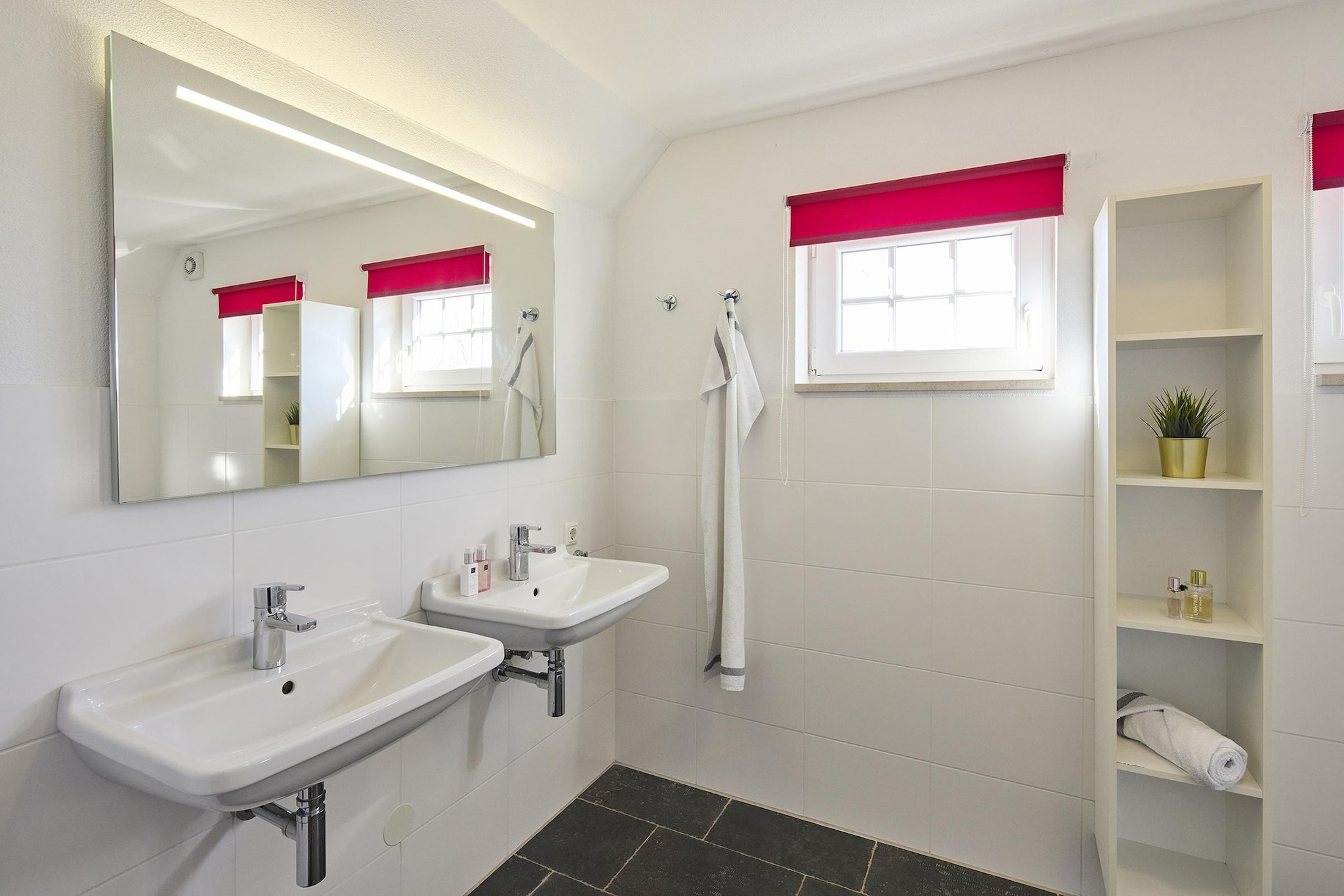 Buitenhof De Leistert 9-Badkamer