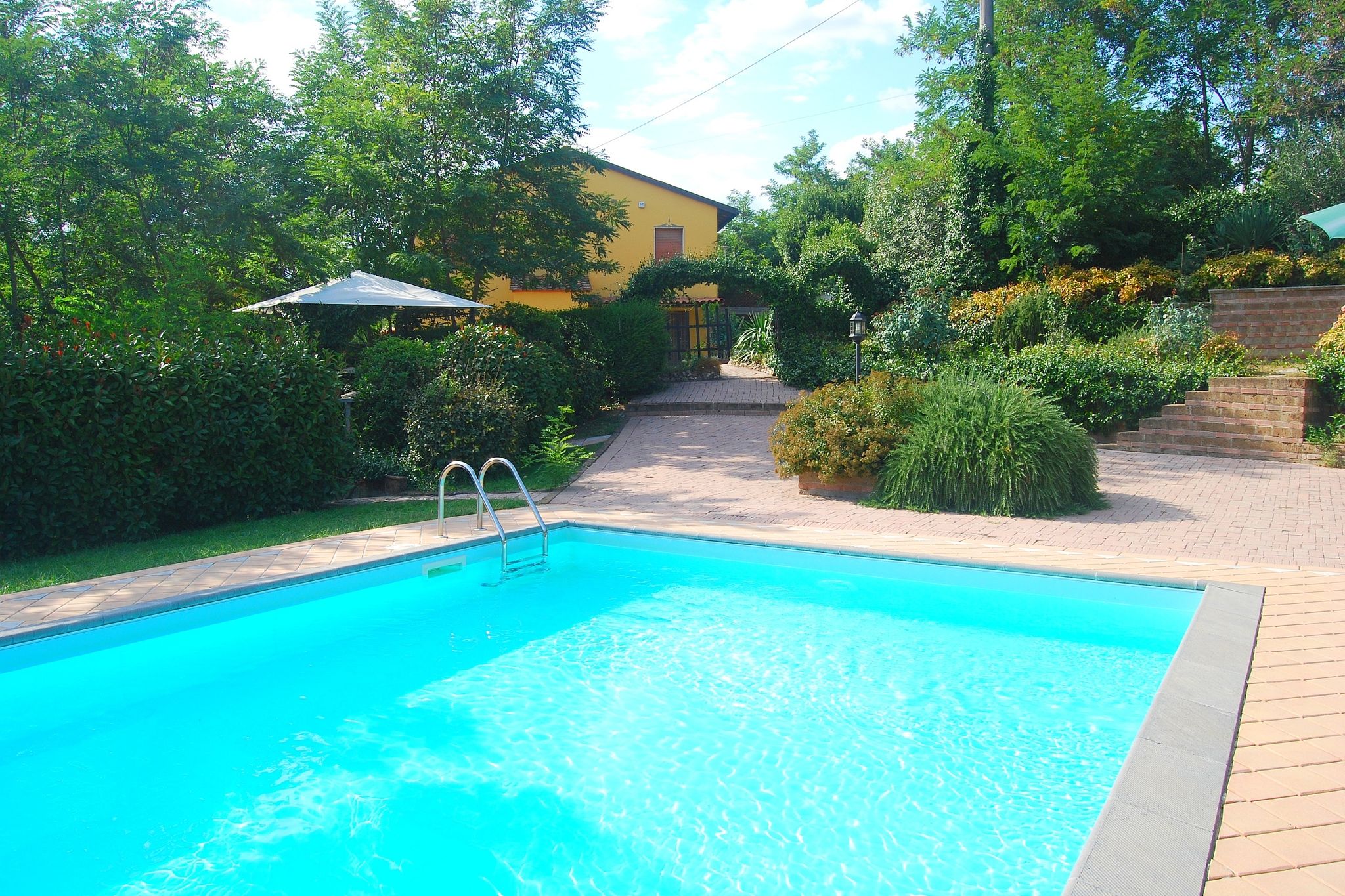 Maison de vacances moderne avec piscine à Fucecchio