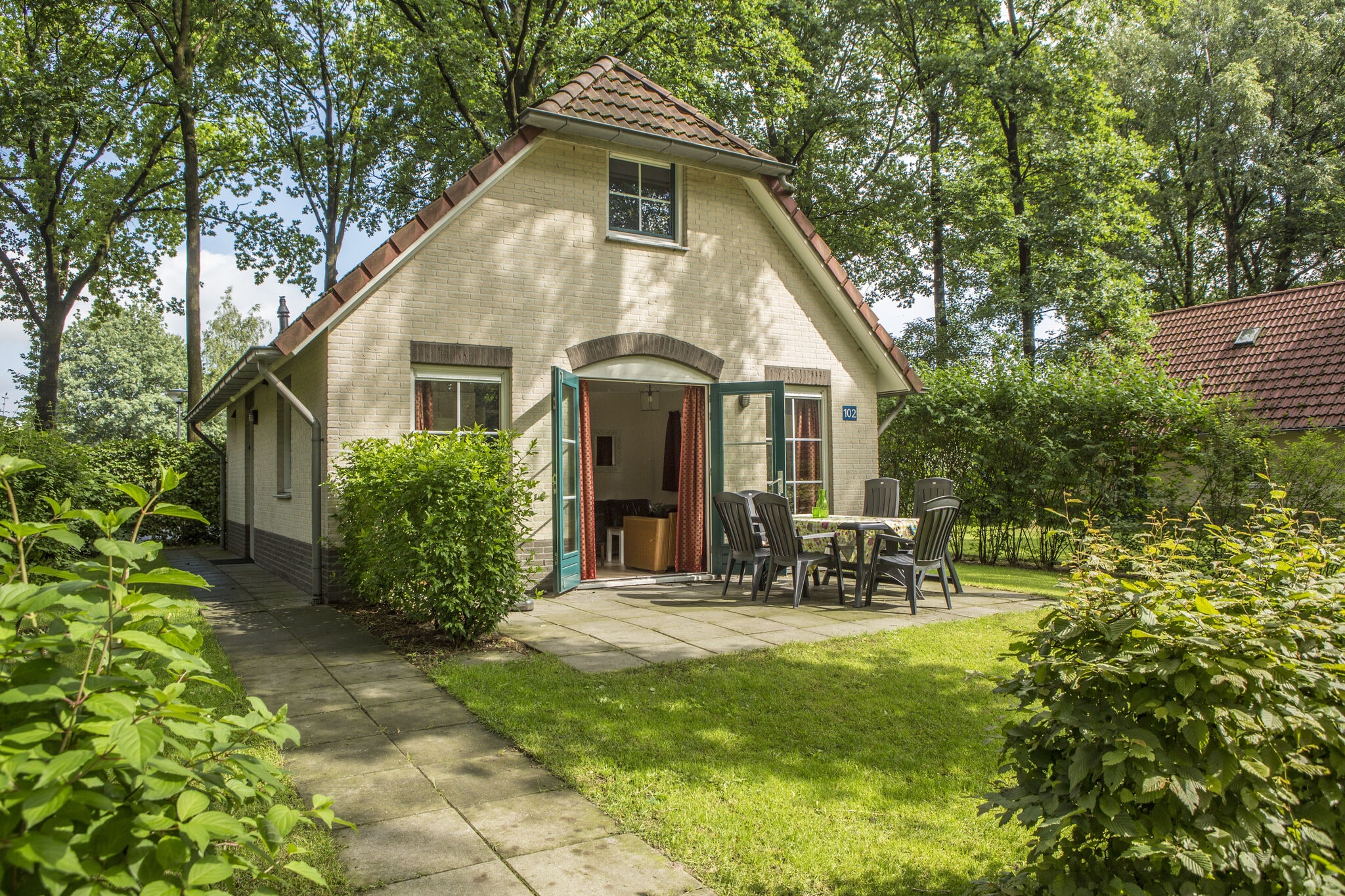 Comfortabel vakantiehuis met stoomdouche, in groen Twente