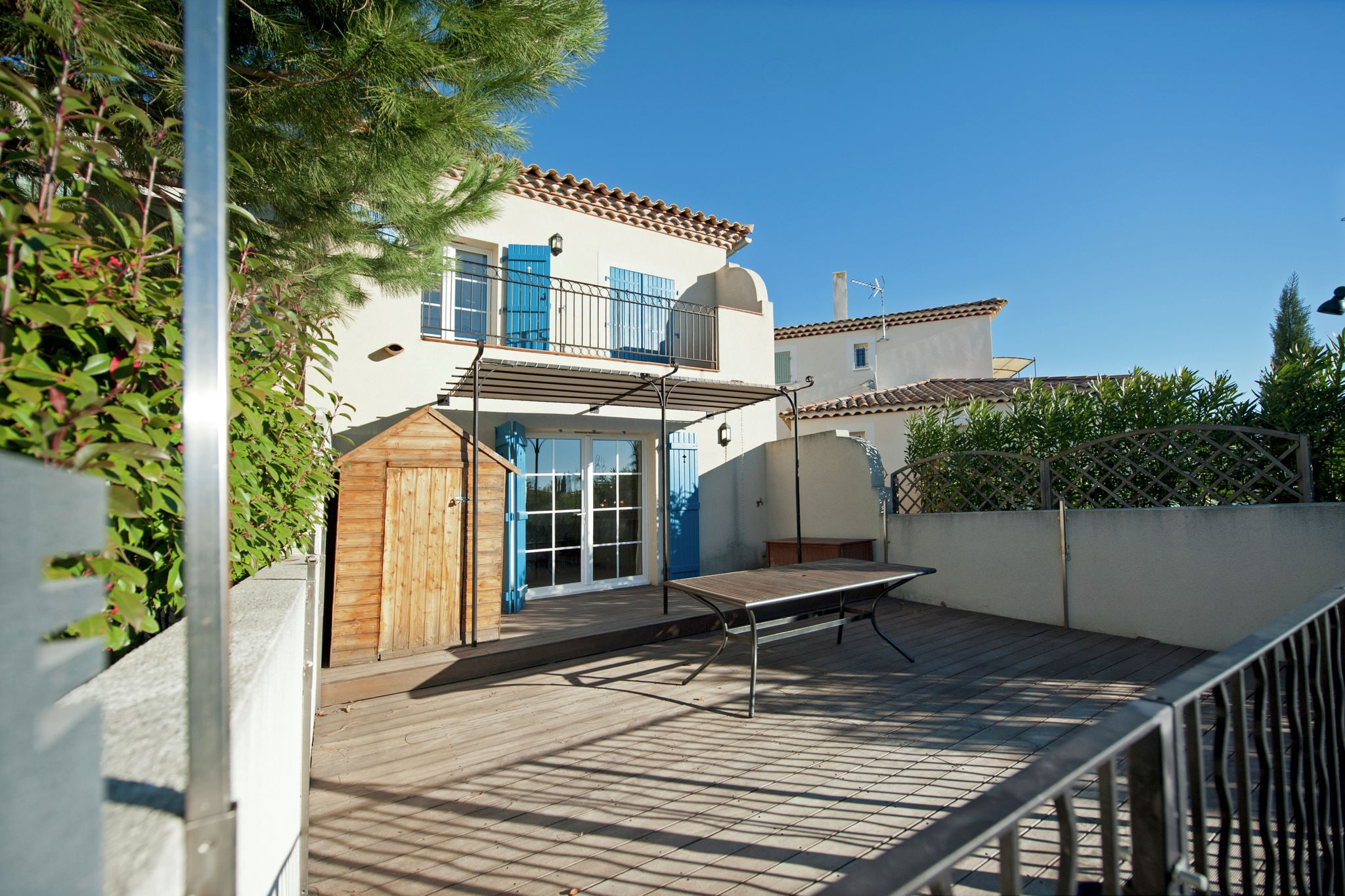 Villa mit Balkon & Terrasse in Meeresnähe in Aigues Mortes