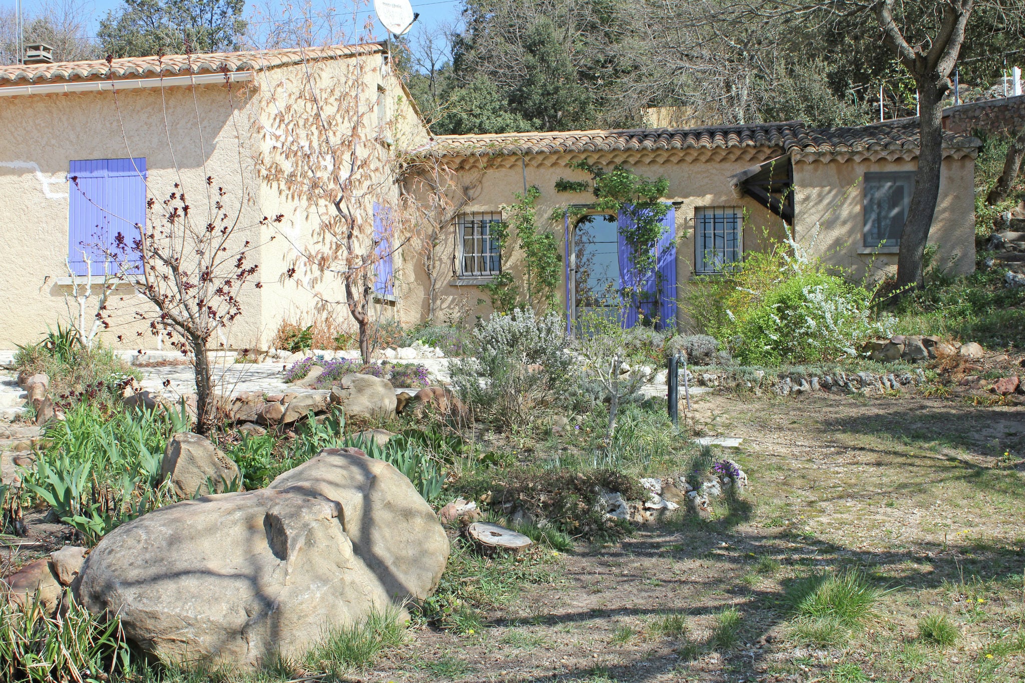 Maison de vacances cosy à La Capelle-et-Masmolène, terrasse