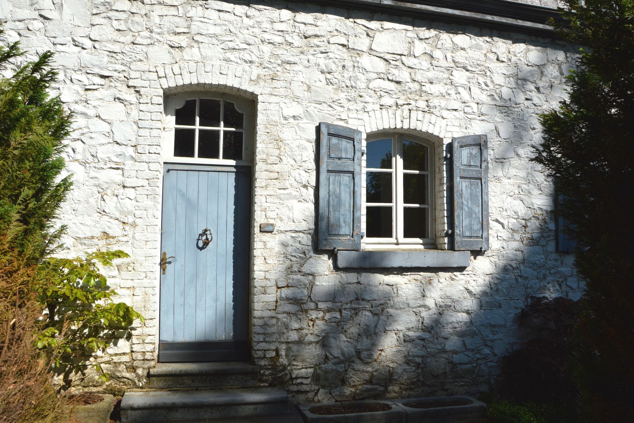 Quiet cottage in Roumont