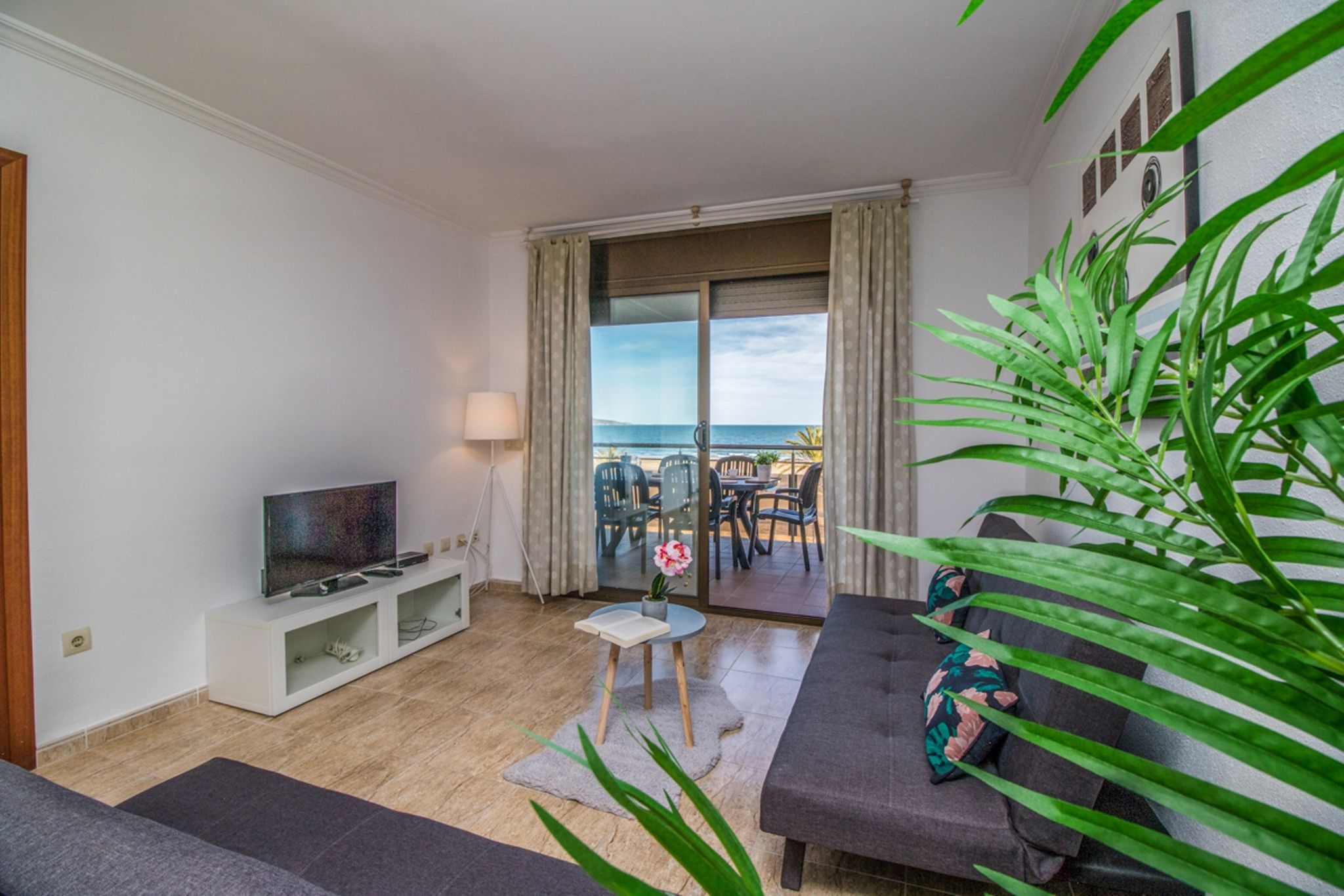 Luxurious Apartment in Empuriabrava with Sea View