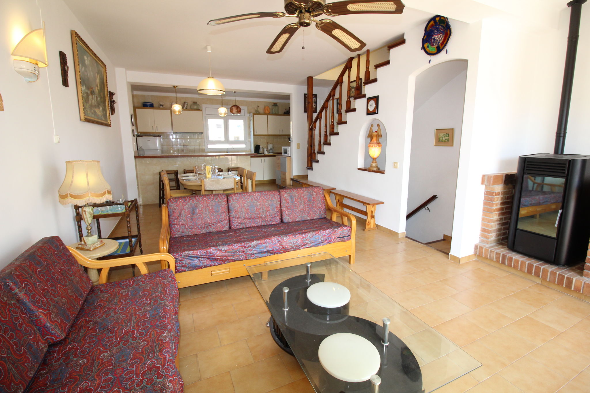 Cozy holiday home in Empuriabrava with terrace and jetty