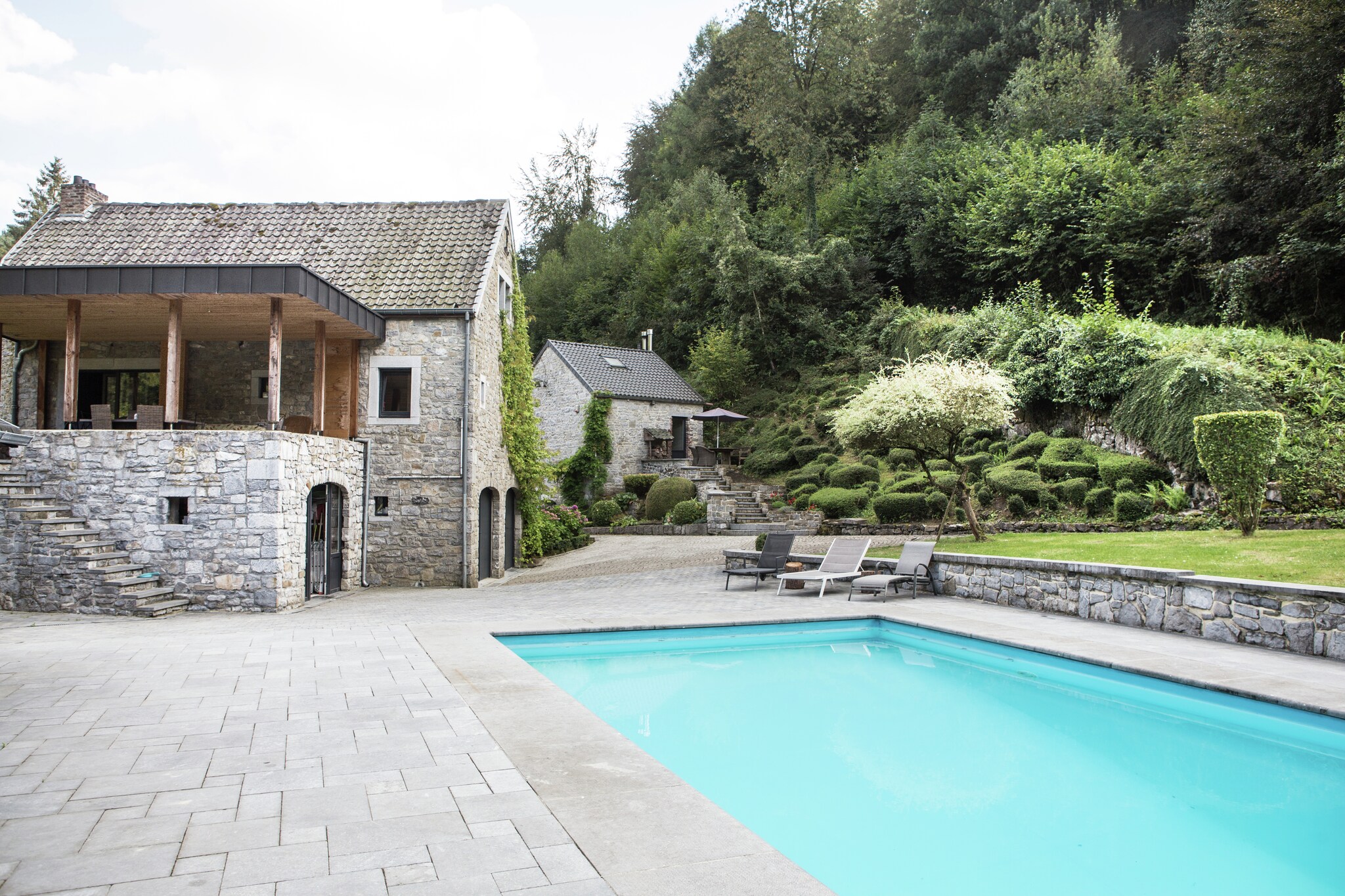 Vakantiehuizen Modave EUR-BE-4577-02