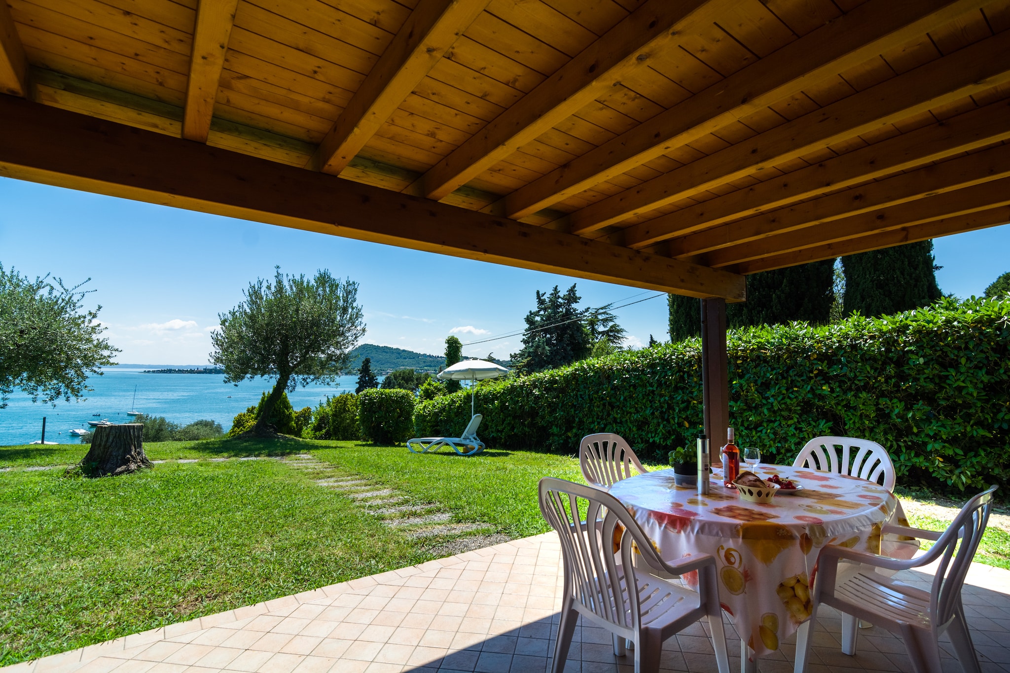 Linda 8323-Terrace balcony