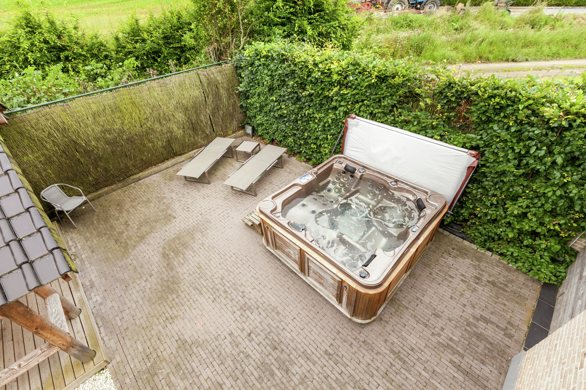 Vakantiehuis Heers max. 8 personen 3 slaapkamers zwembad #29