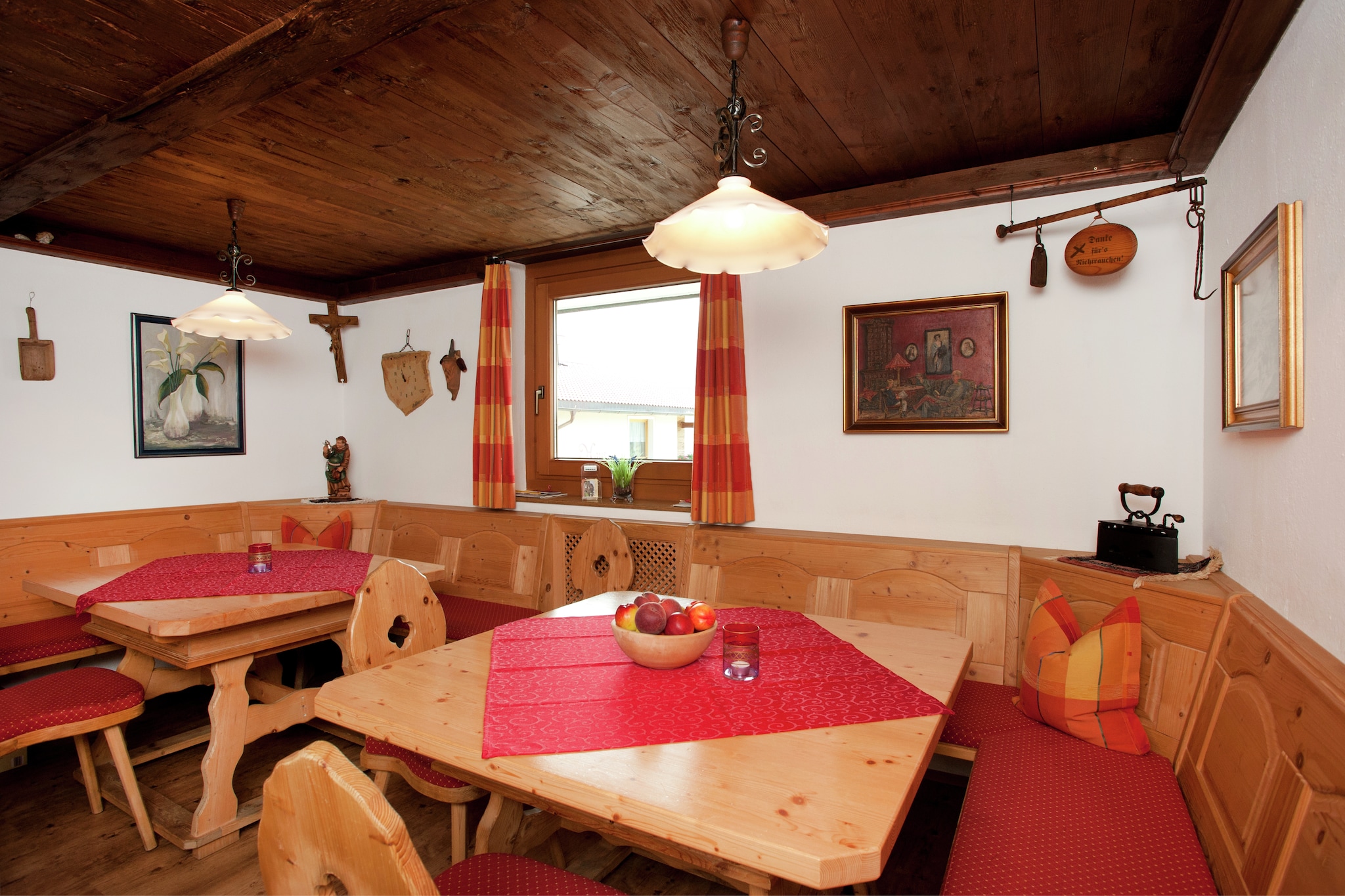 This stunning apartment is situated in Gerlosberg, near the Zillertal Arena winter sports area. Ideal for a small family or group, there are 4 bedrooms that can accommodate 8 guests. This apartment has a balcony for you to sit outside in the open air and cherish the views.
During winter, you can head to Zillertal Arena aki area and enjoy skiing on its well-marked slopes. The nearest restaurant, town centre and supermarkets are 500 m away. The ski lift lies only 800 m from the apartment.
Central heating and ski boot heaters are installed for a comfortable stay. The large live-in kitchen has a TV to watch your favorite movies while preparing meals. Parking and storage are available for your convenience.
Check in begins from 4-6 PM and check out is from 9-10 AM.