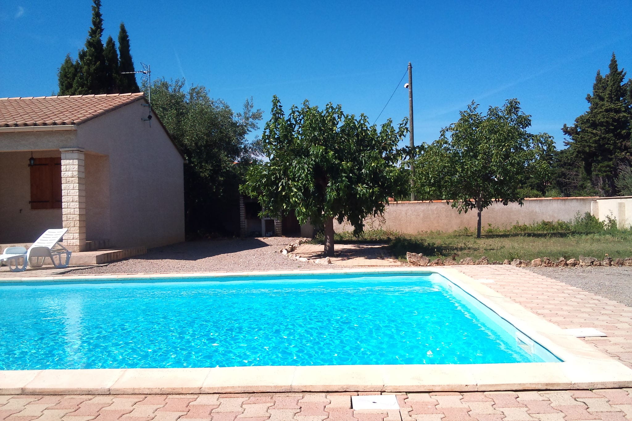 Wunderschönes Ferienhaus mit Pool in Argeliers
