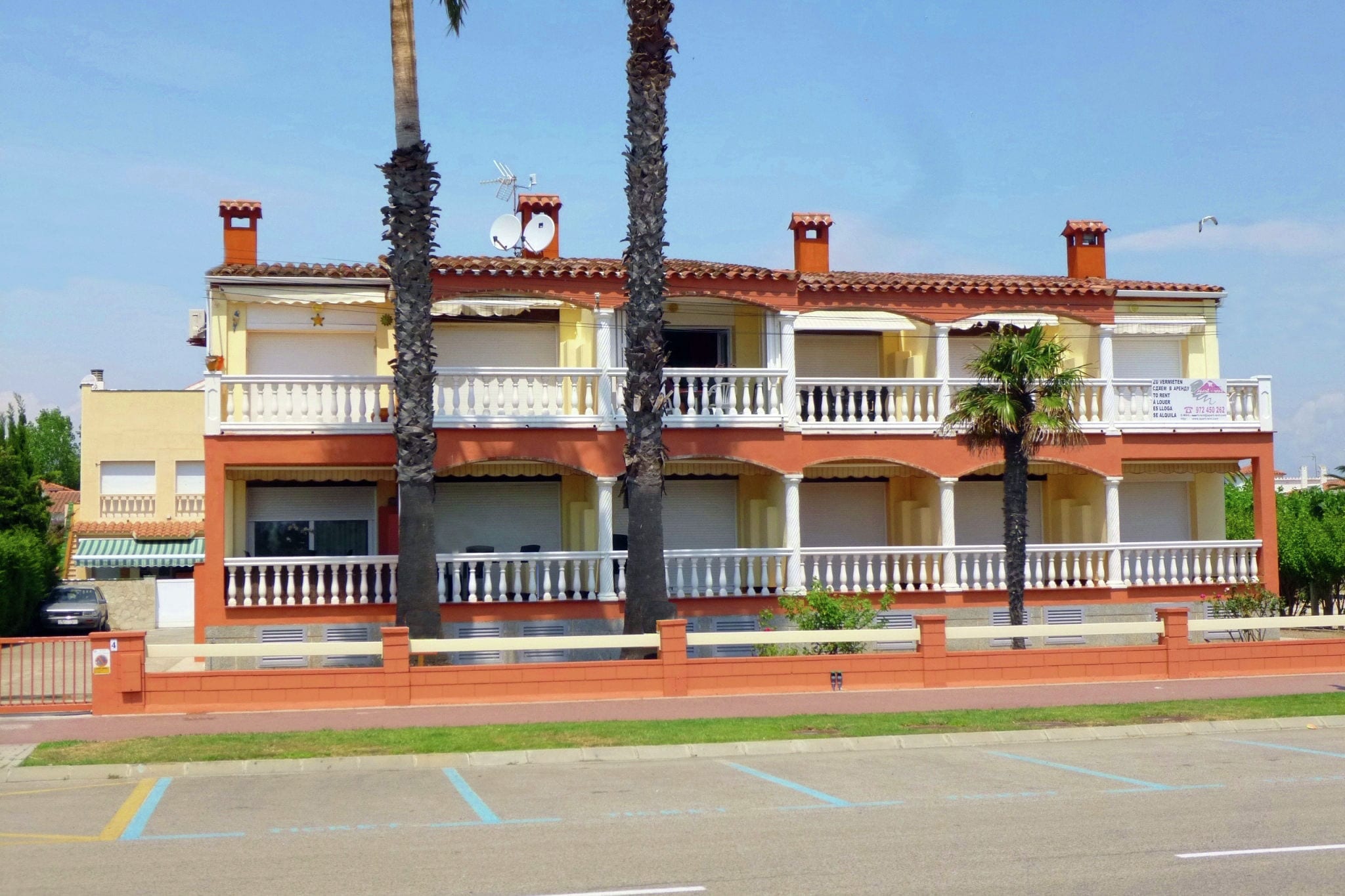 Moderne Ferienwohnung mit Terrasse in Empuriabrava Spanien