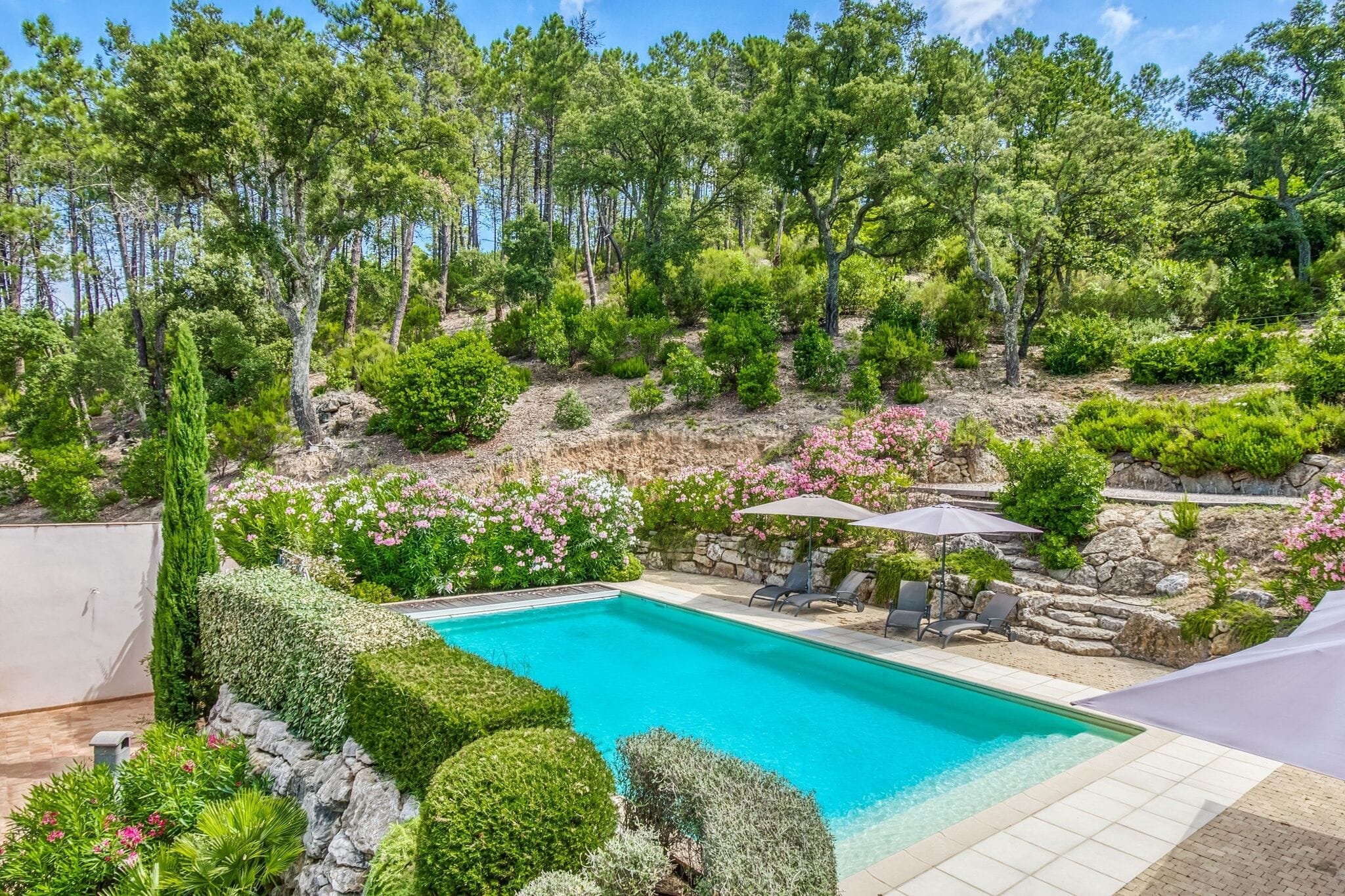 Prachtige villa met privézwembad op beveiligd privédomein, 16 km van Ste Maxime