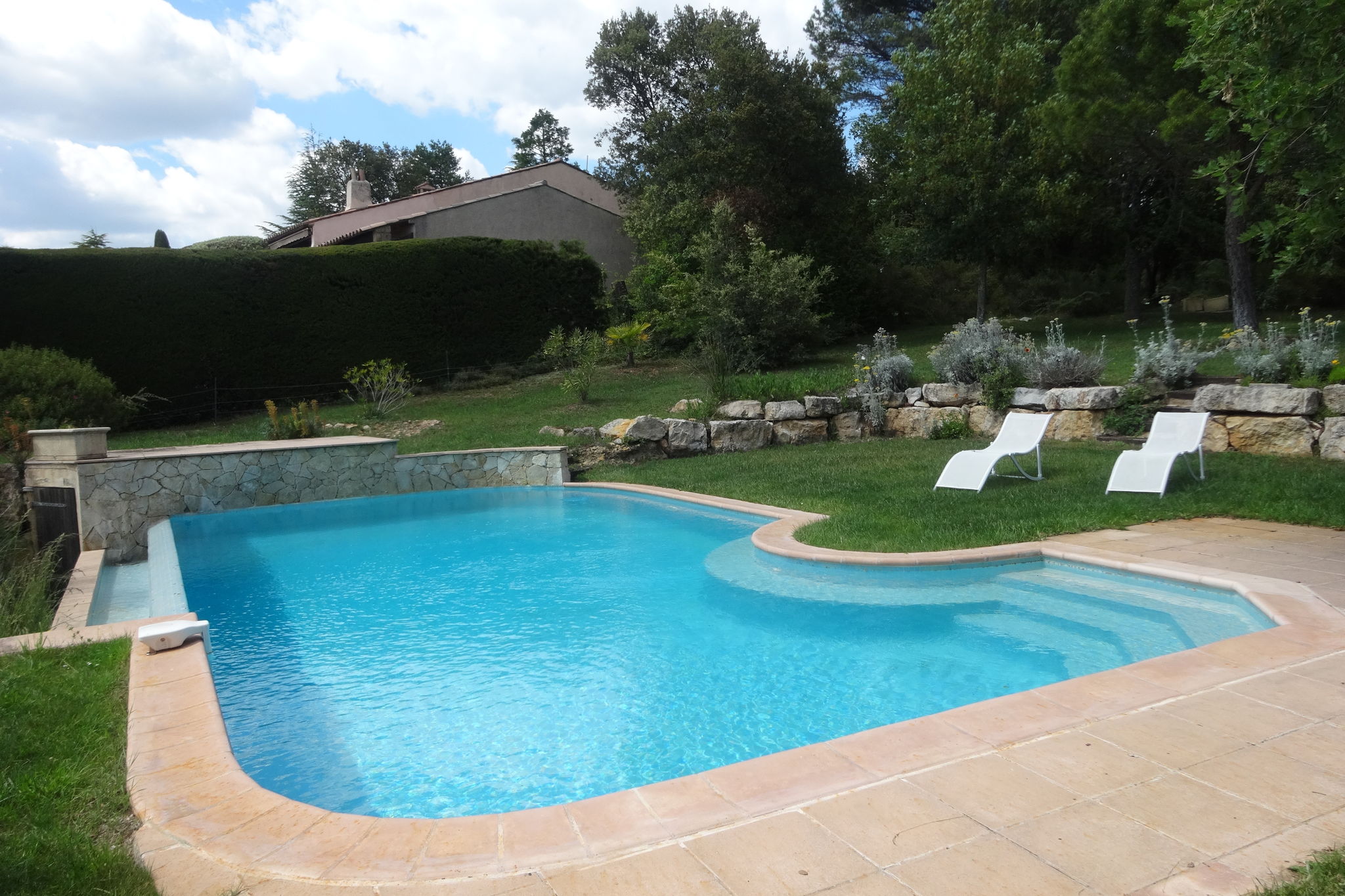 Charmant vakantiehuis in Tourtour, Provence met zwembad