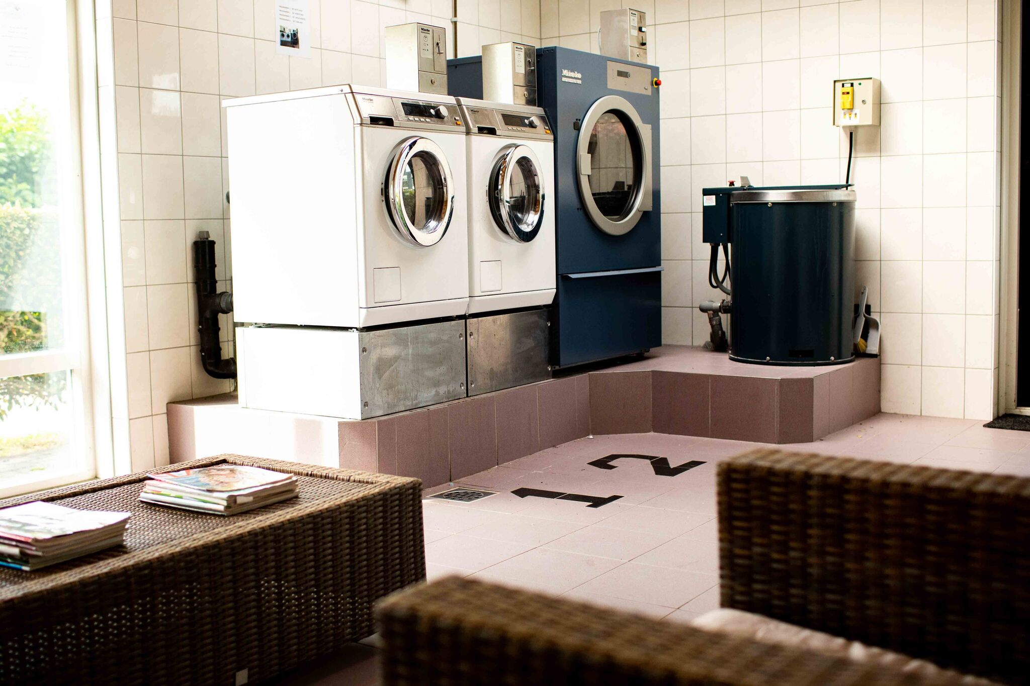 Comfortabel chalet met afwasmachine, 3, 5km van zee in Egmond