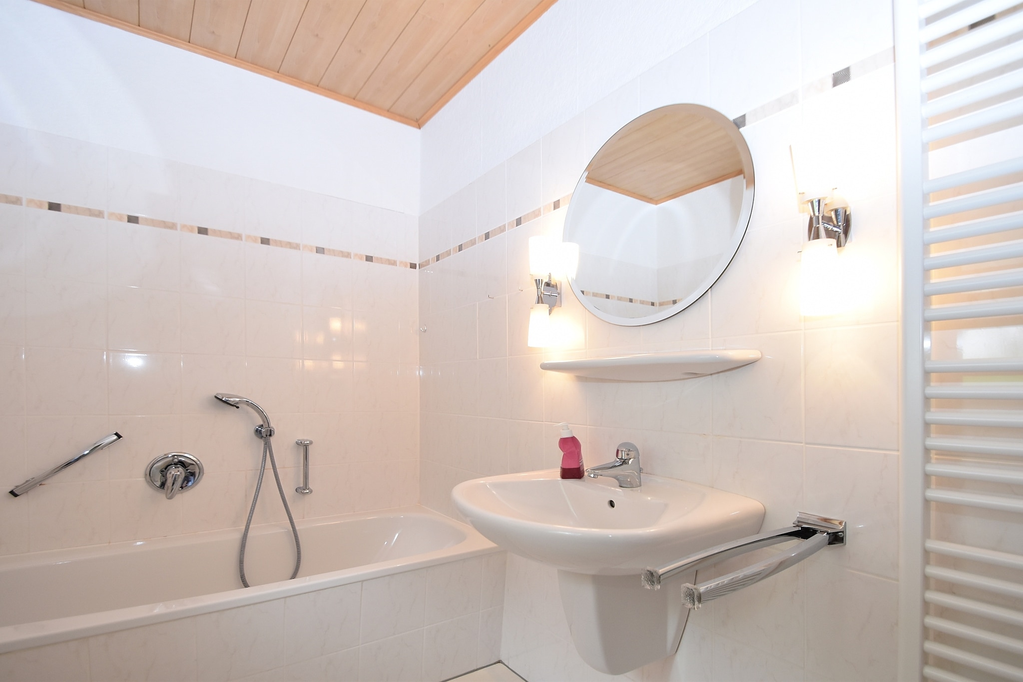 Neuastenberg Garden Retreat