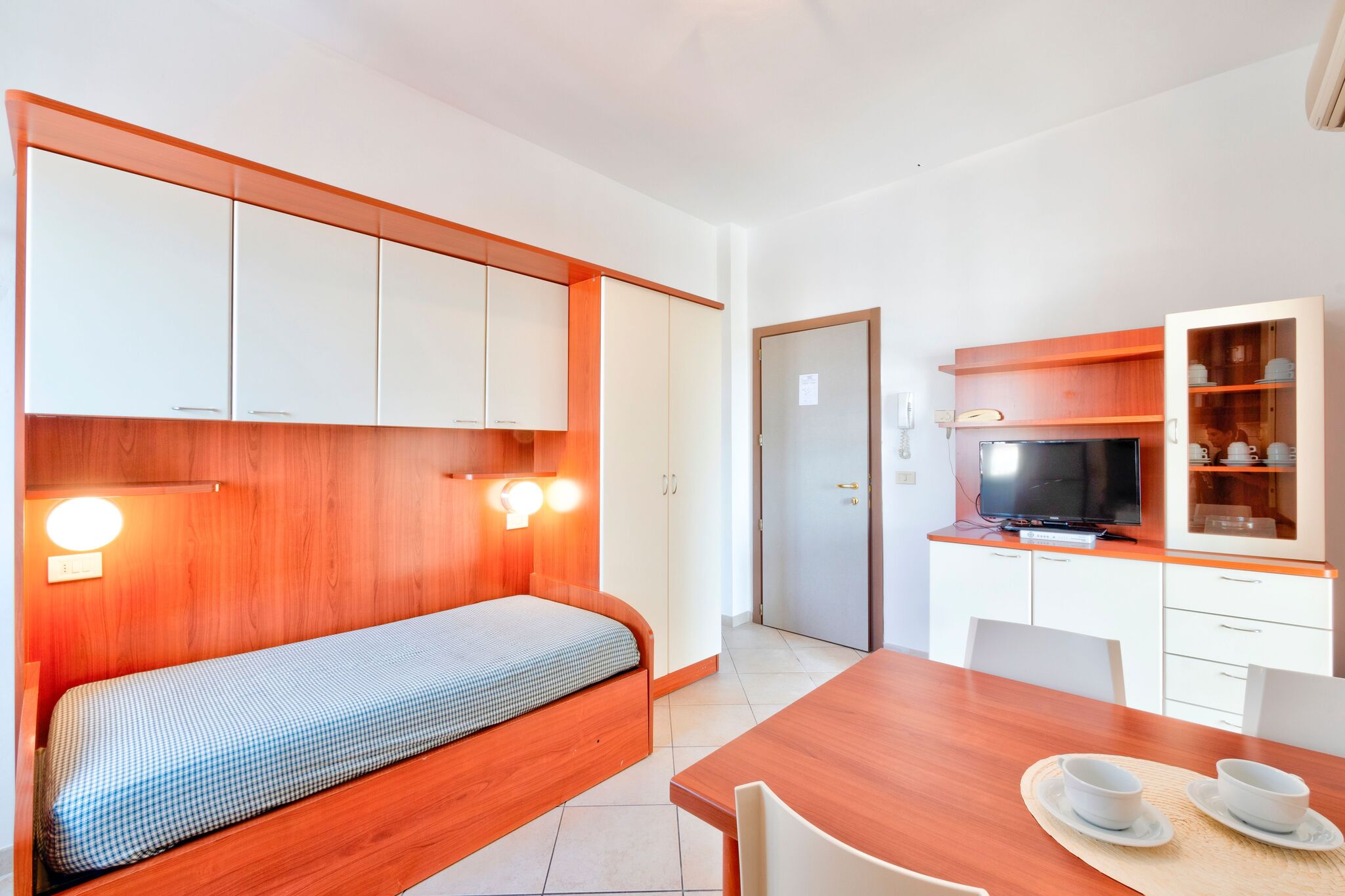 Vornehmes Appartement in Rimini an der Adria für vier Gäste