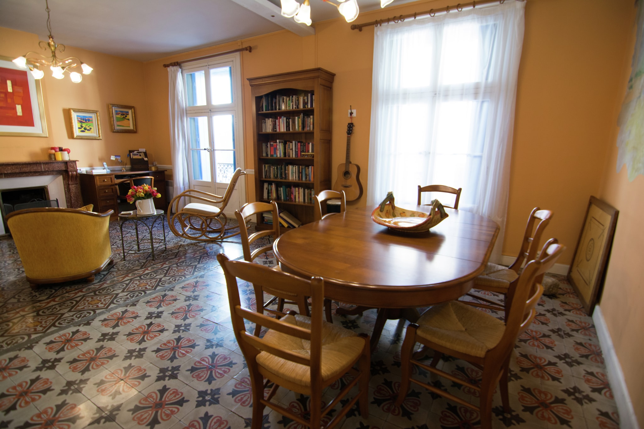 Old wine storehouse with terrace and garden
