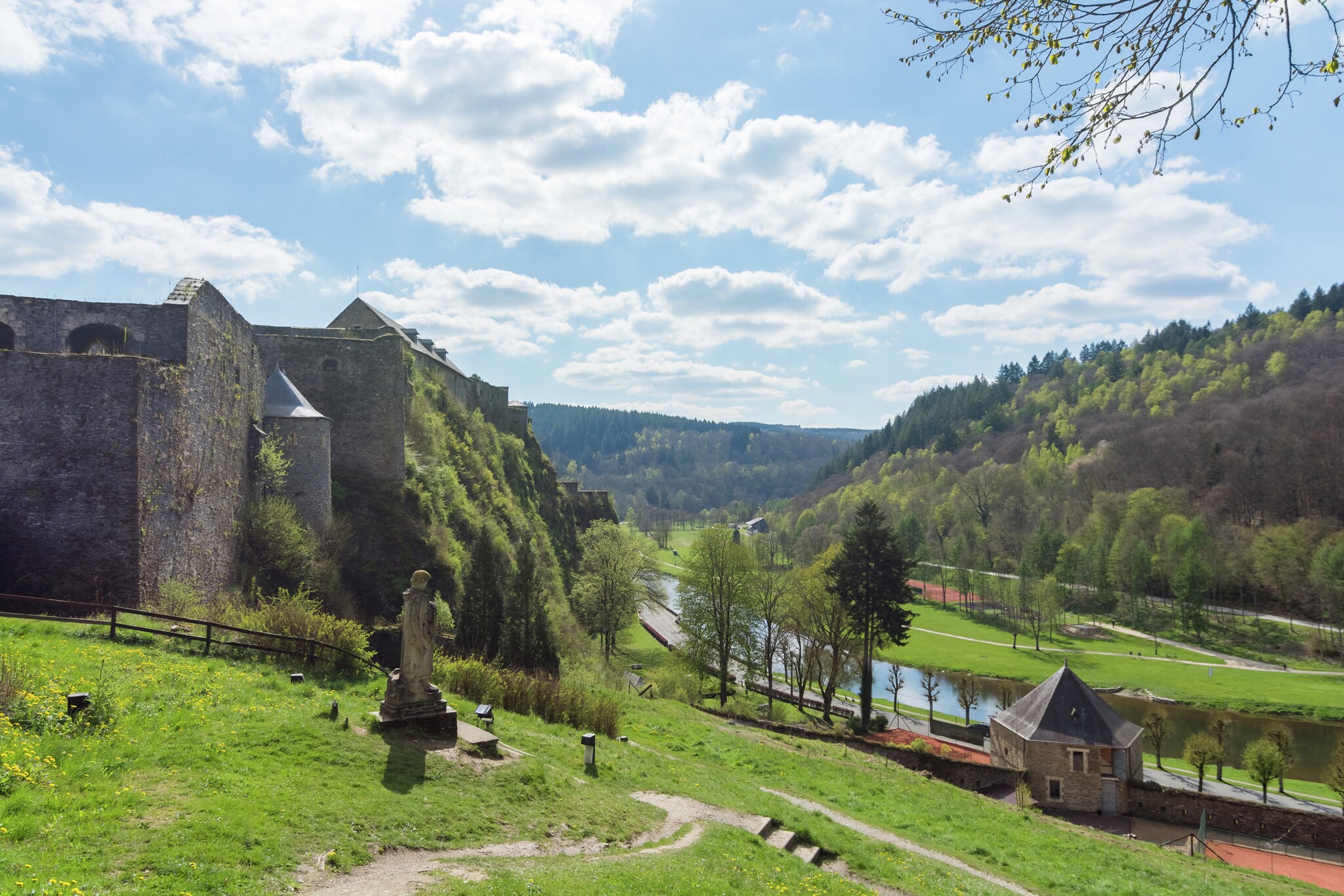 Vakantiehuis Jehonville max. 8 personen 4 slaapkamers sauna #40