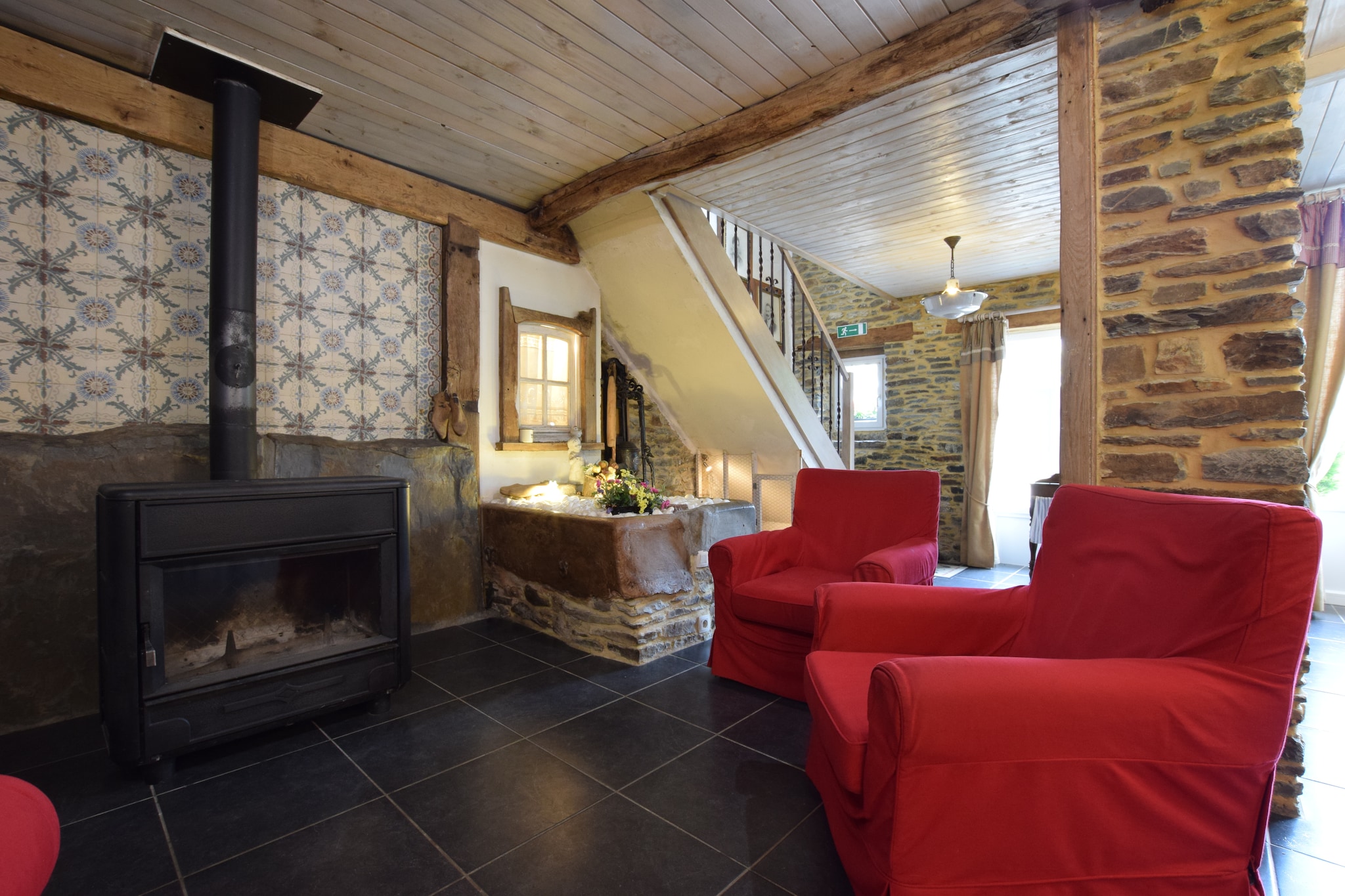 Villa with Guest House & Sauna