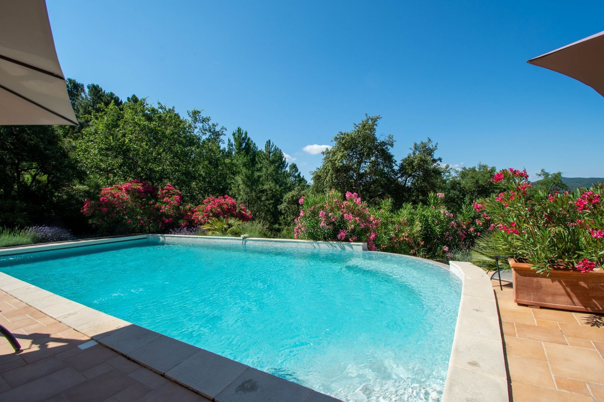 Frans huis in Le Muy met privézwembad