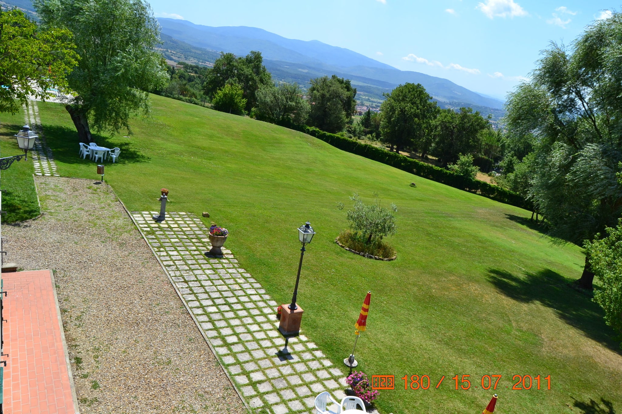 Il Noce-Gardens summer
