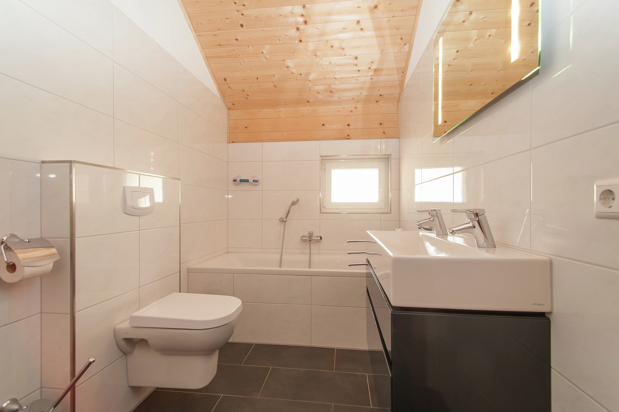 Chalet in Koetschach-Mauthen near ski slope