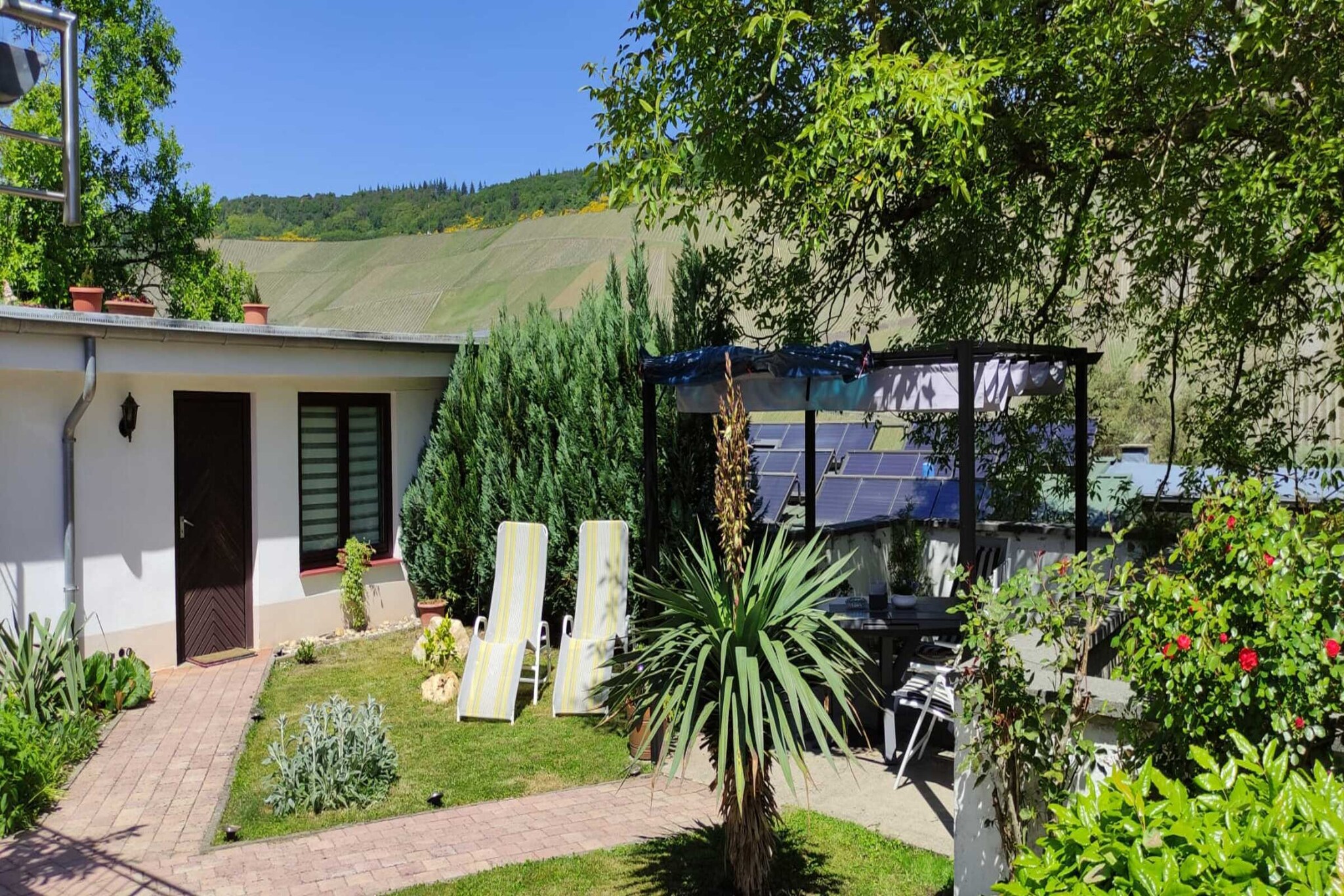 Ferienwohnung Schmidt-Tuinen zomer