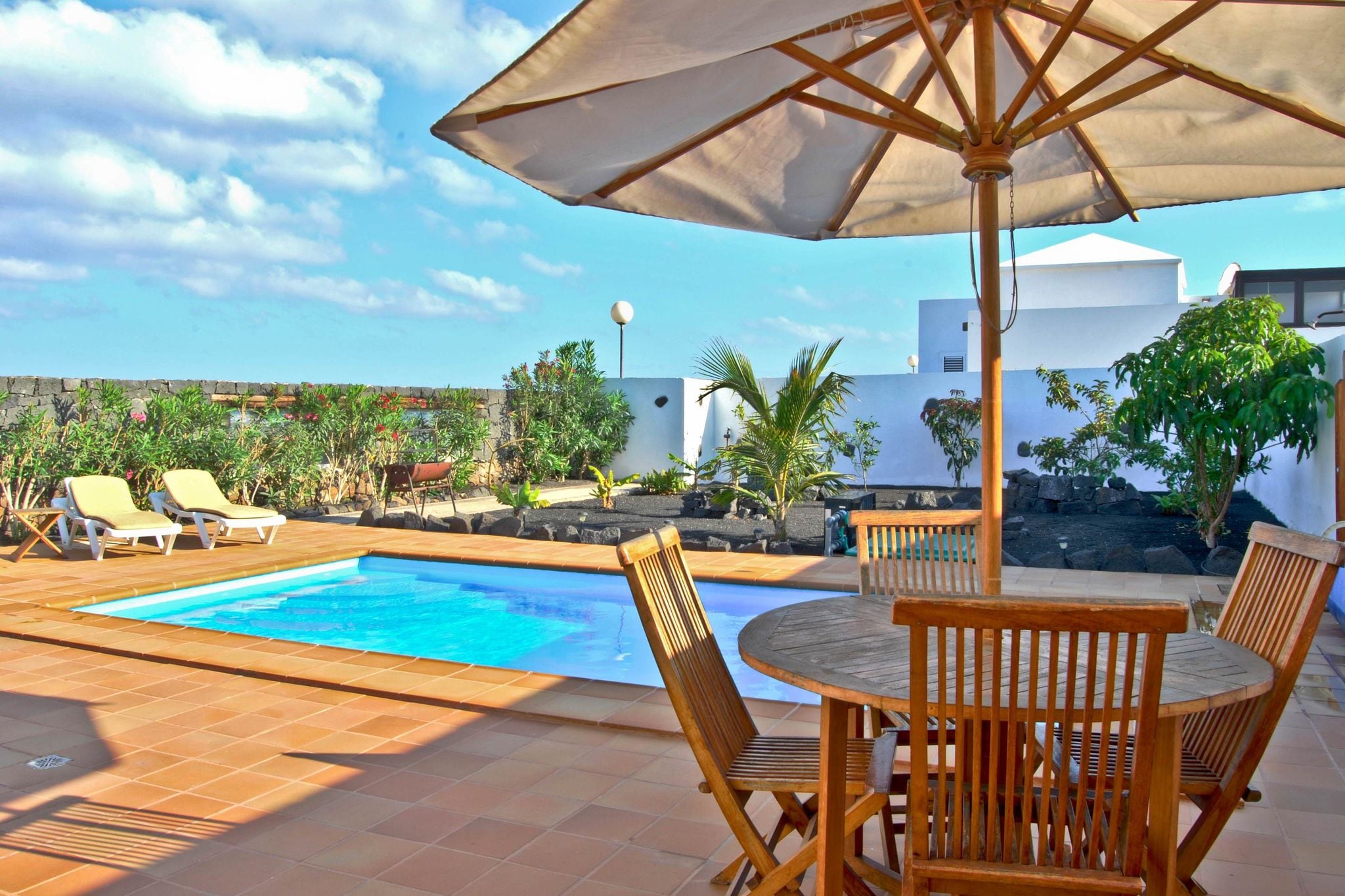 Sunlit Villa in Playa Blanca with Terrace