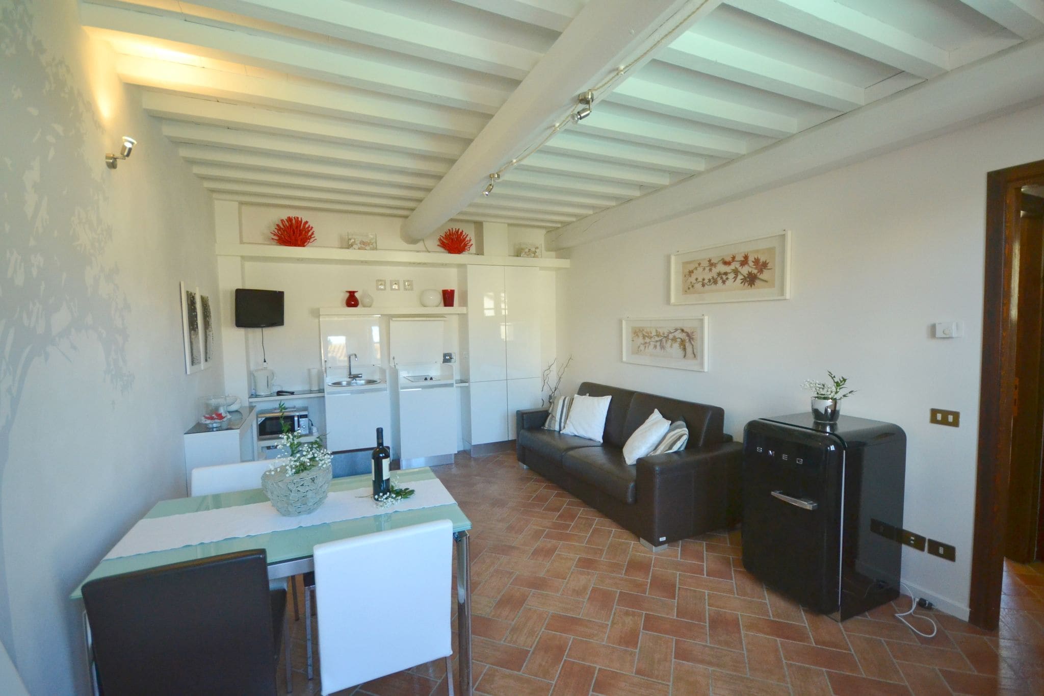 Gezellig appartement met gedeeld zwembad vlakbij Volterra en S. Gimignano!
