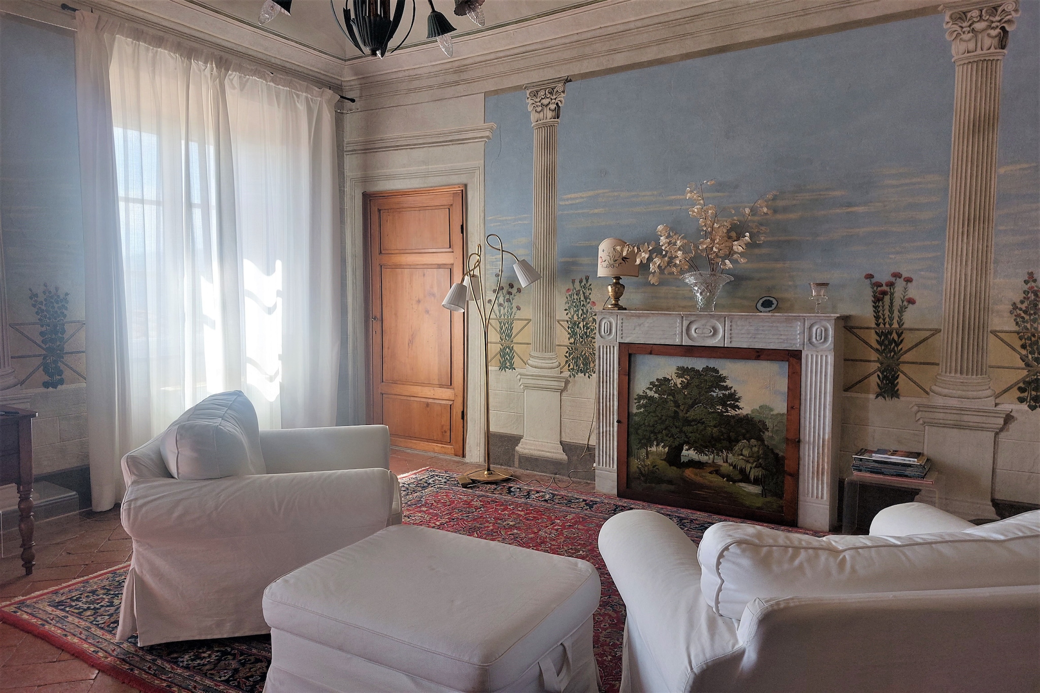 Ground floor: (hallway(reachable from the outside), Large kitchen(dining table, hob, cooker(4 ring stoves), espresso machine, oven, microwave, fridge-freezer), Living/diningroom(dining table, seating area, stereo unit), bedroom(double bed(160 x 200 cm)), bathroom(shower, washbasin, toilet, bidet), heating, terrace(private), garden furniture, hairdryer)