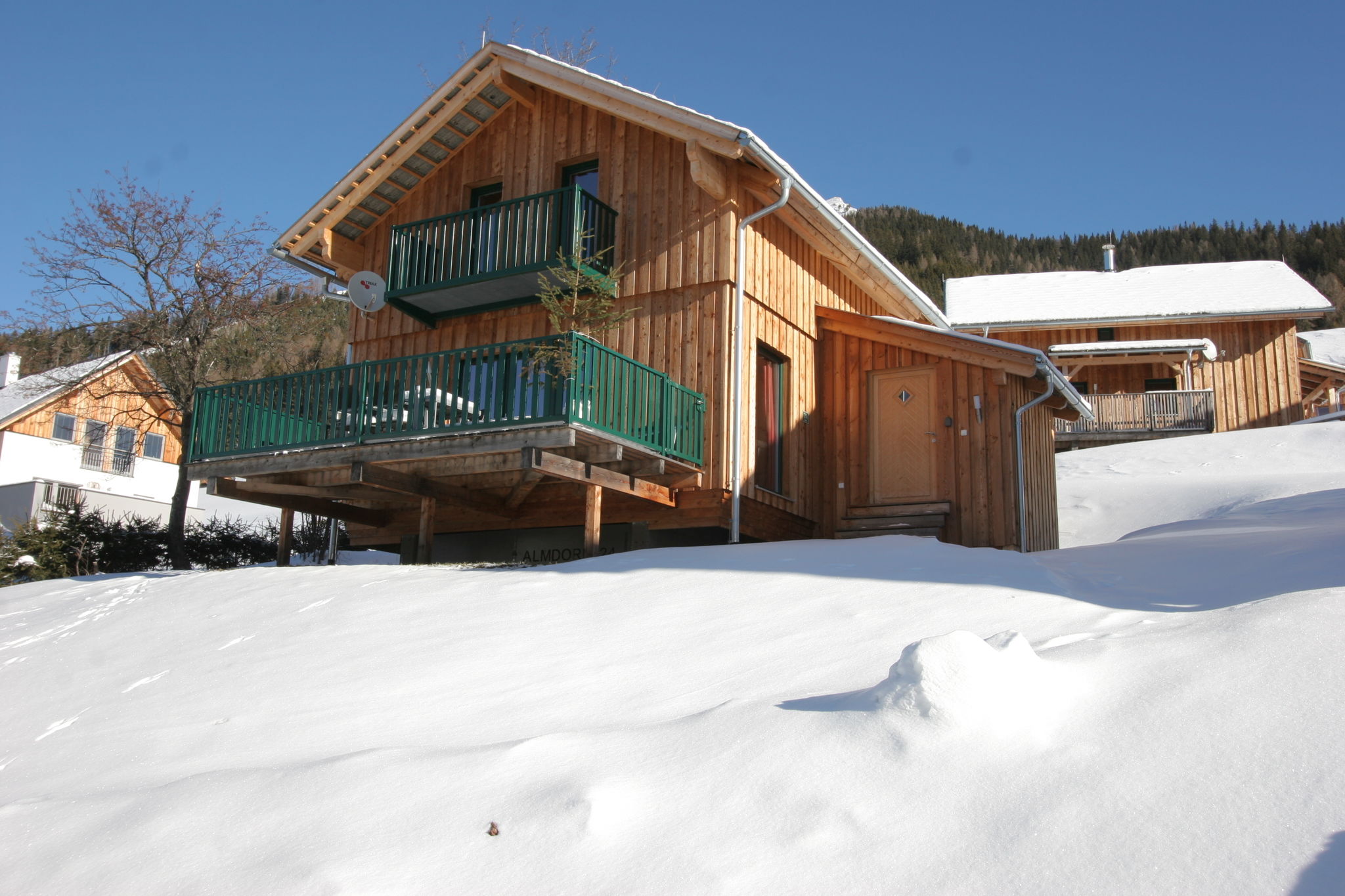 Homey Chalet with Fenced Terrace, Garden and Ski Boot Heater