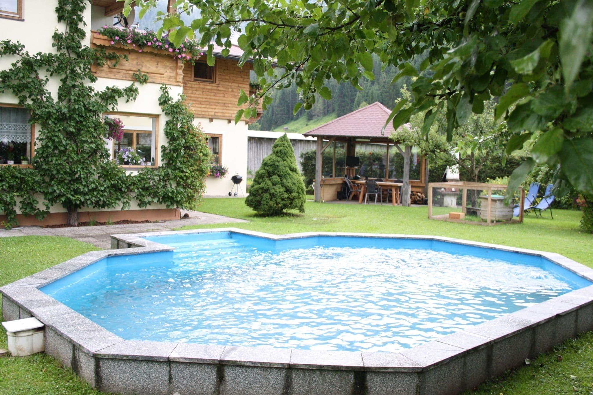 Appartement met een gezamenlijk zwembad in Watring