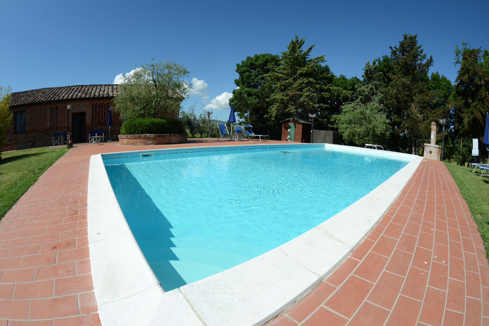 Gemütliches Ferienhaus mit Schwimmbad und Klimaanlage