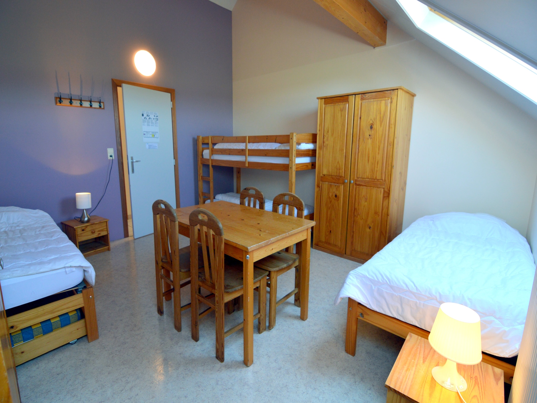   Les Bains 48 p