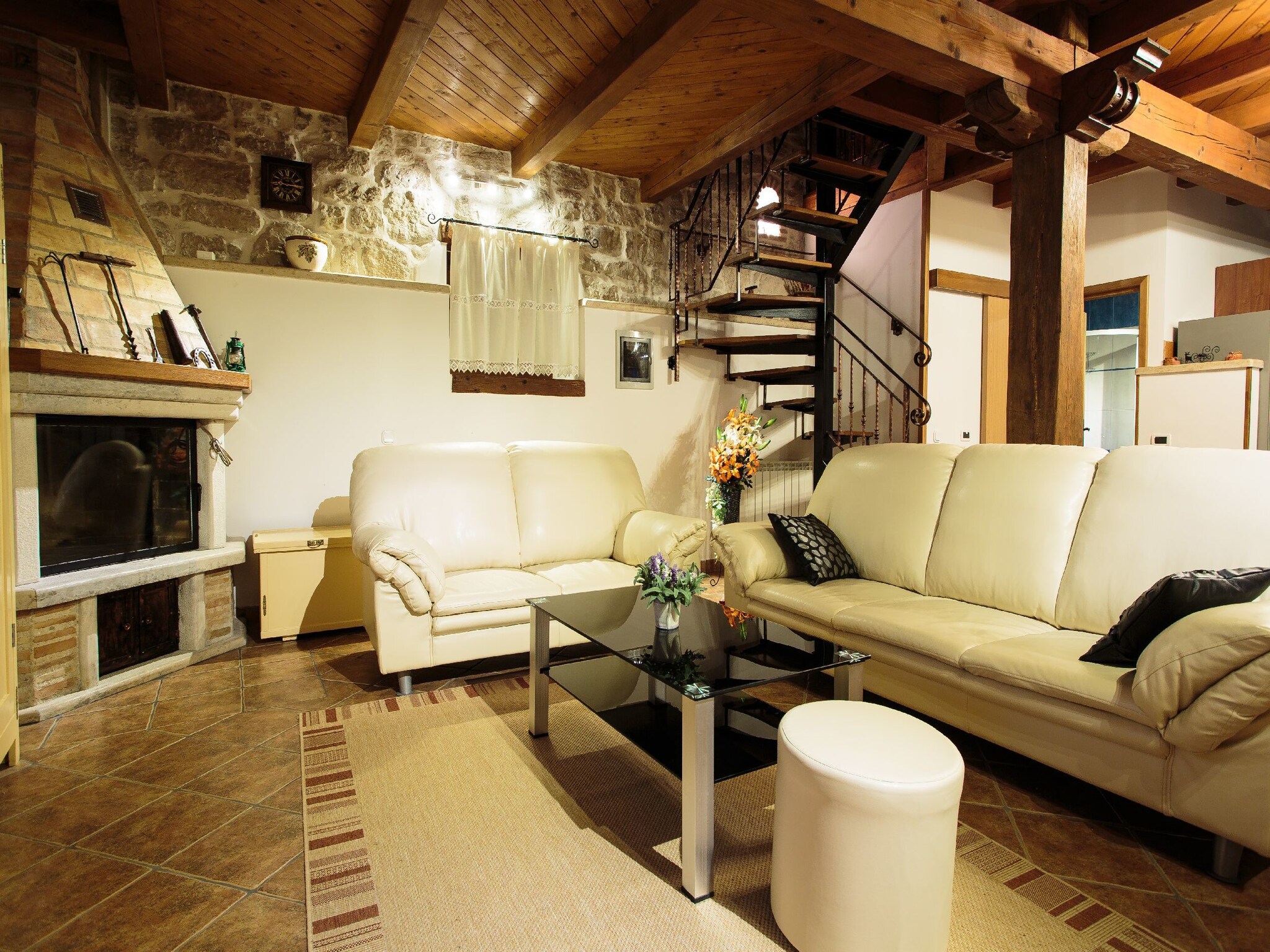   Villa Andoro