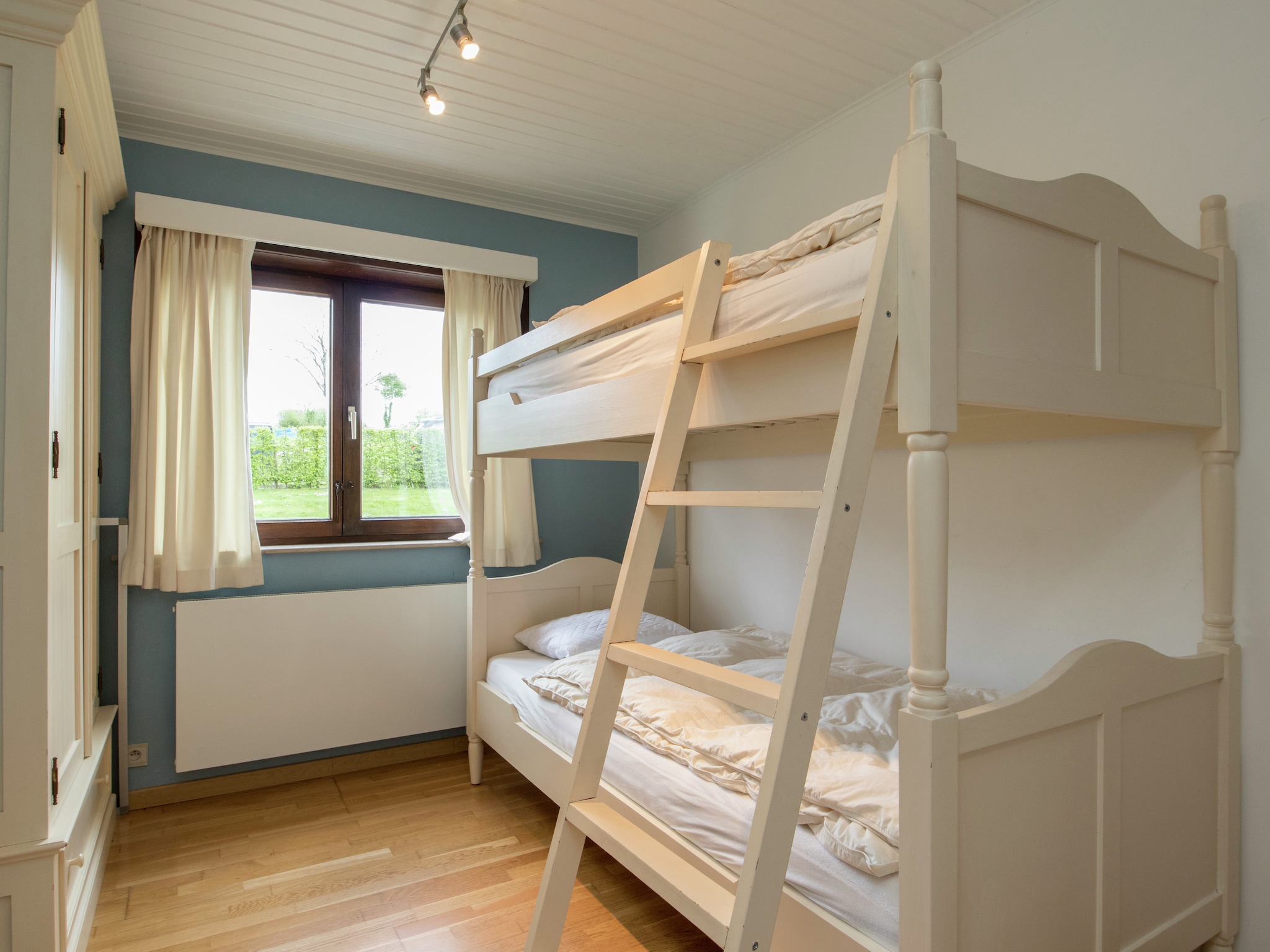   Le Paradis et Espace