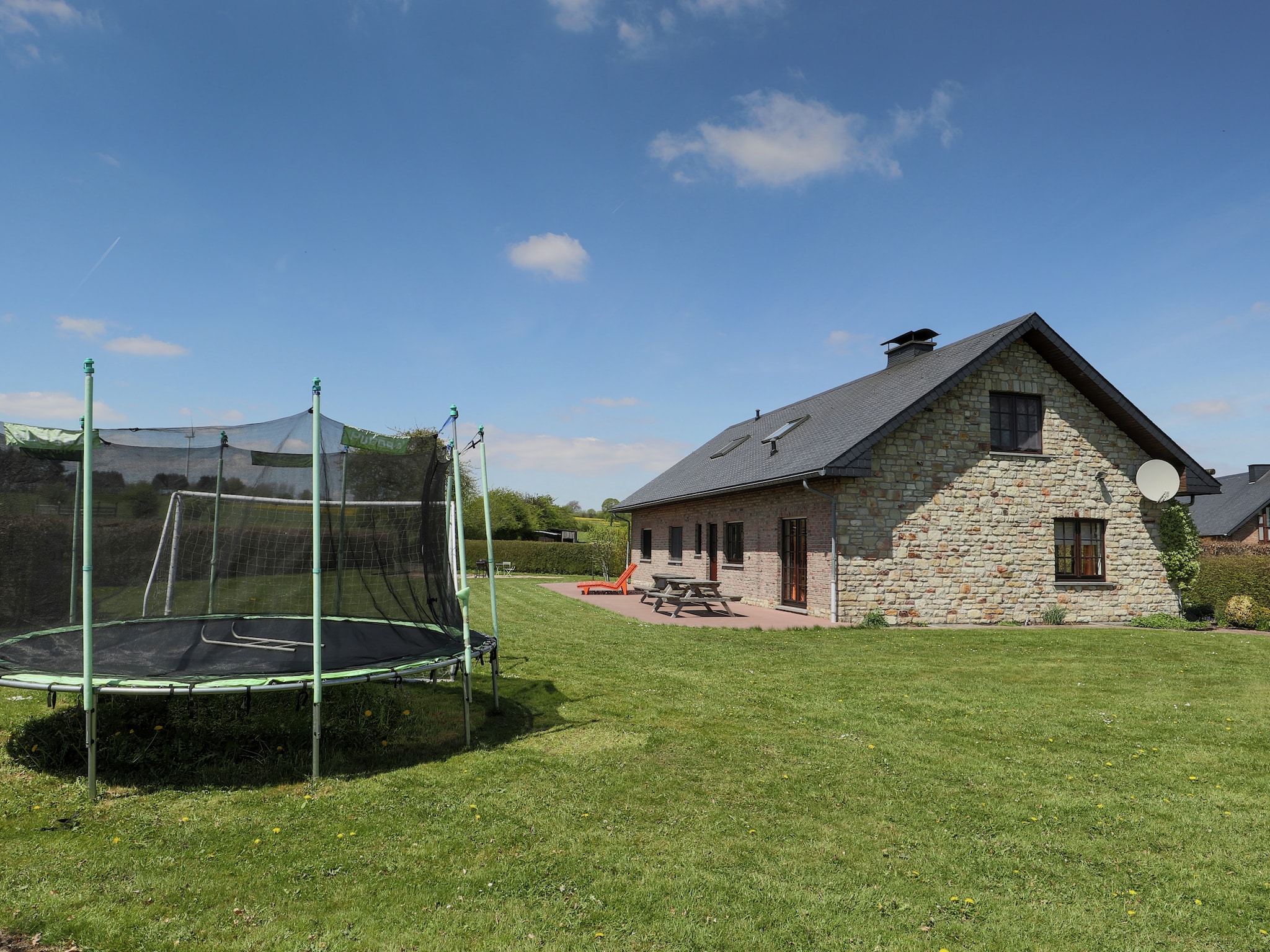   Villa East Canton