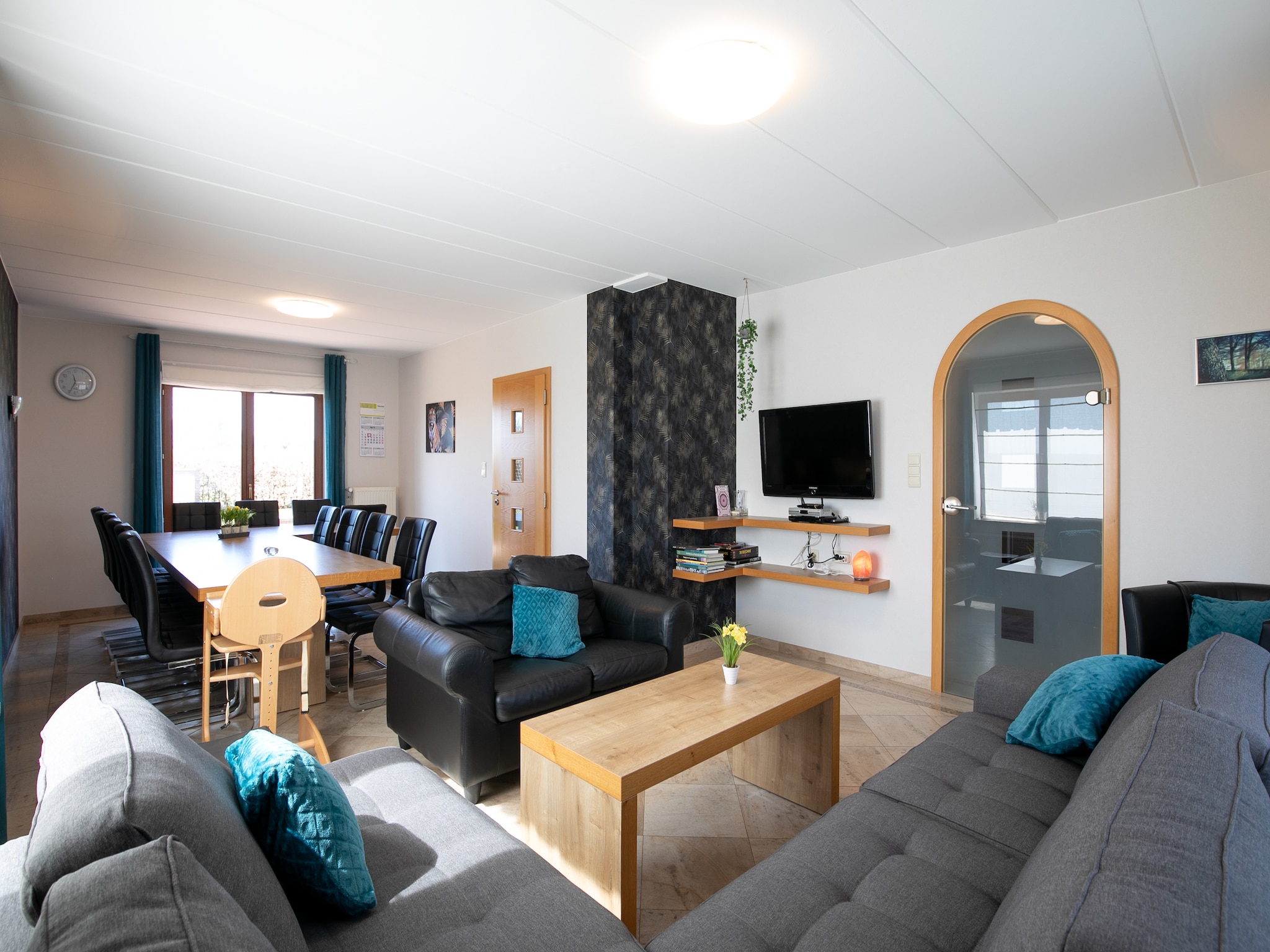   Villa East Canton