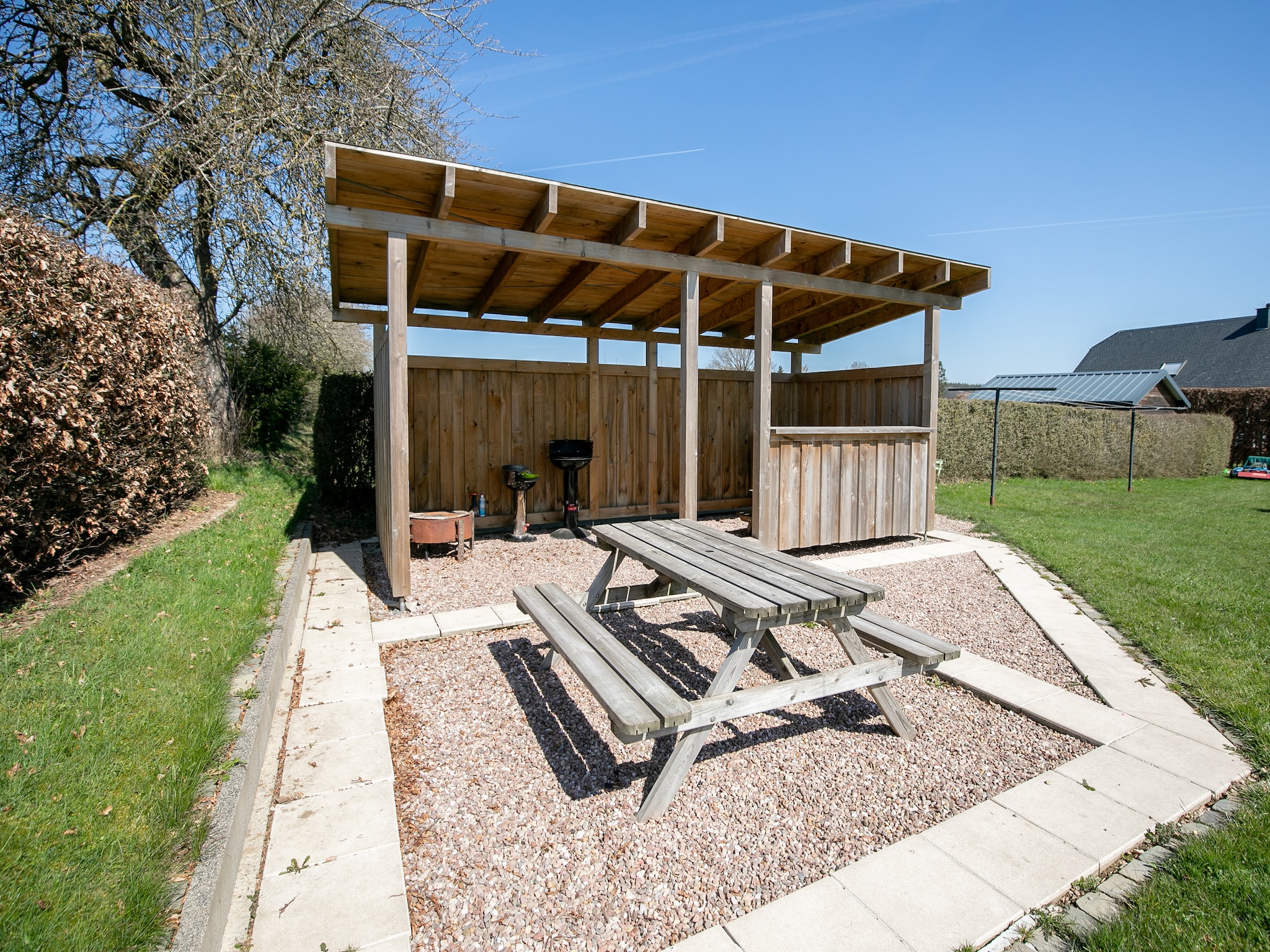   Villa East Canton