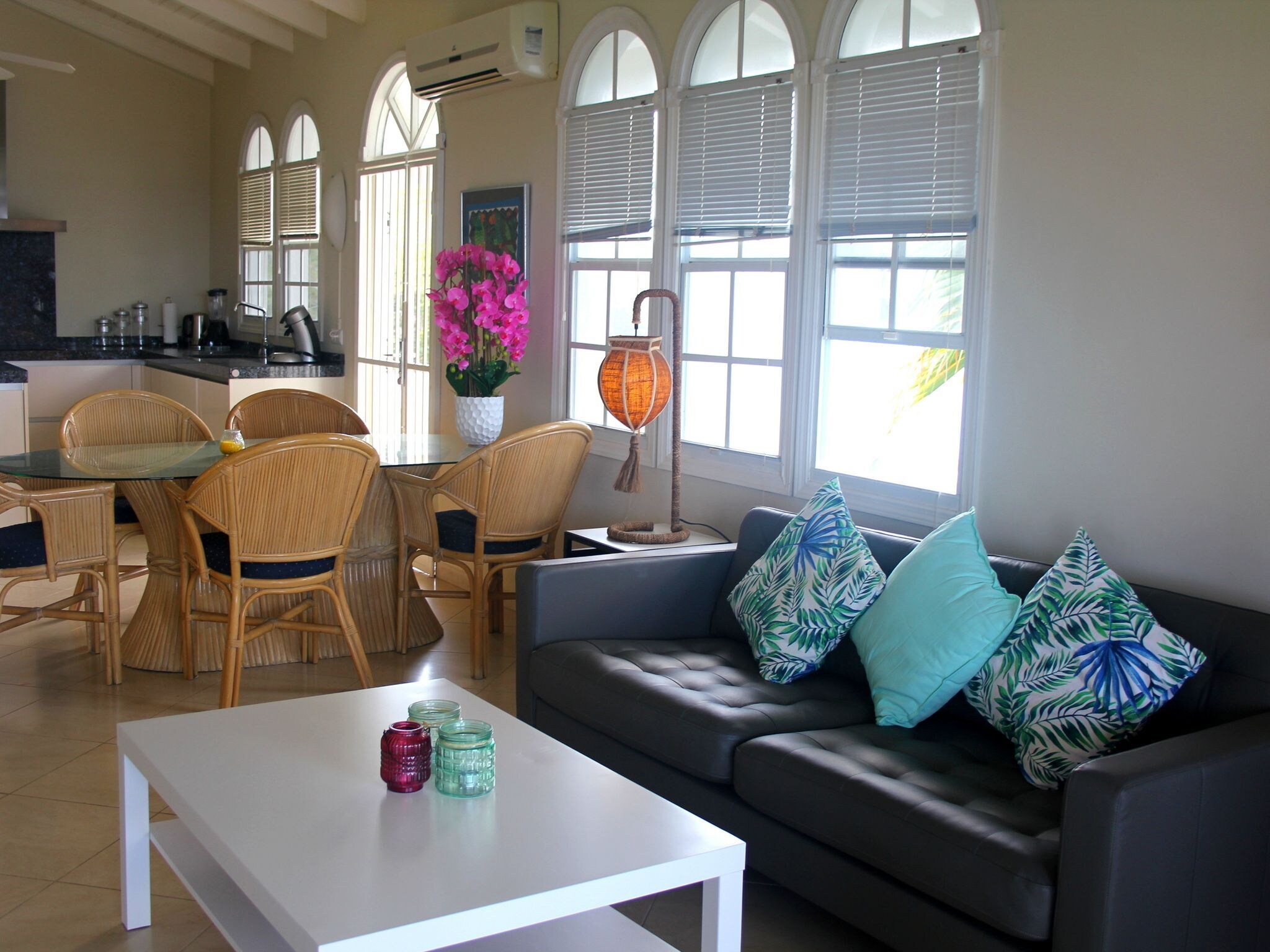 Ferienwohnung Dolphin View Mambo Beach