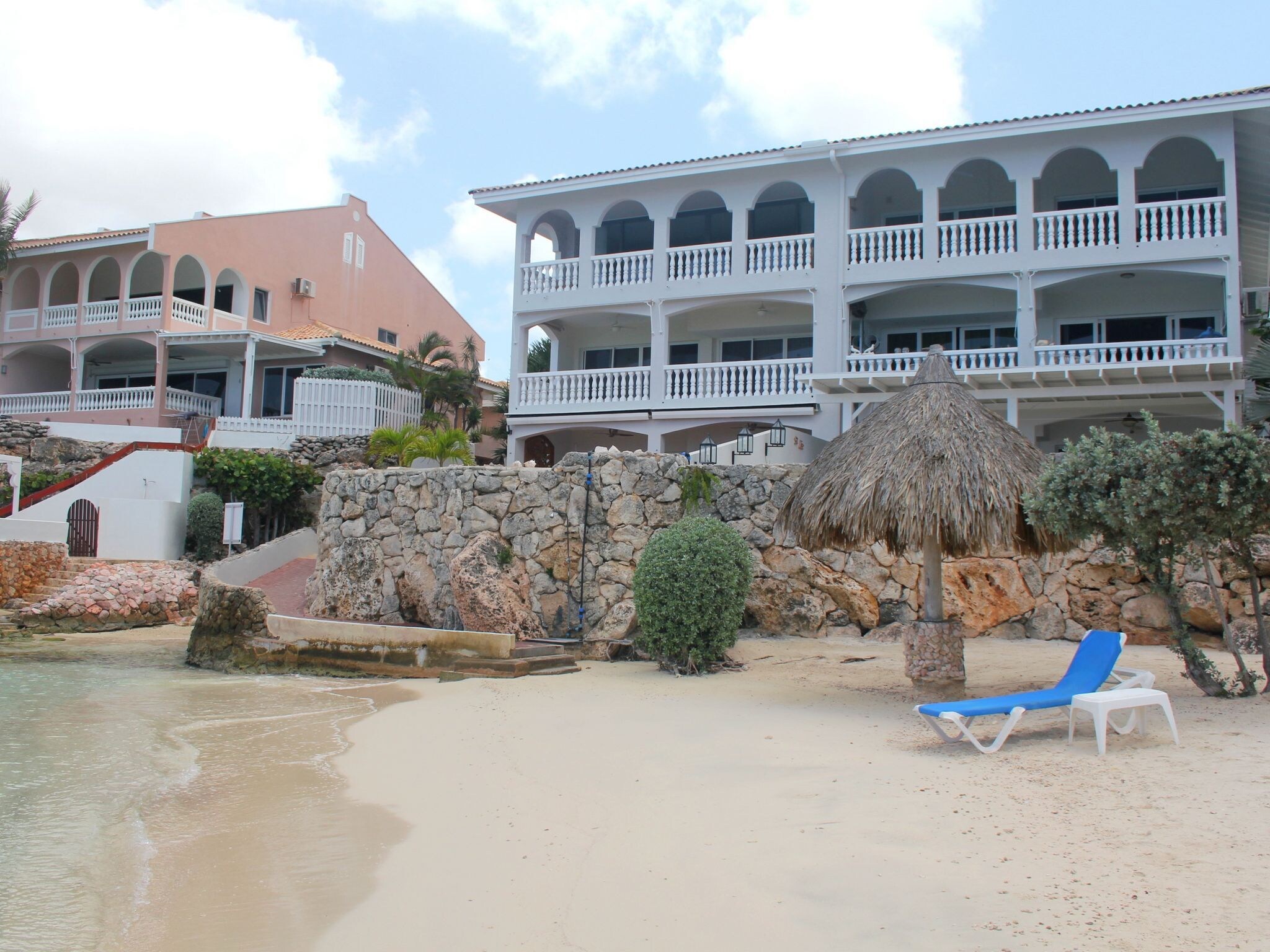 Ferienwohnung Dolphin View Mambo Beach