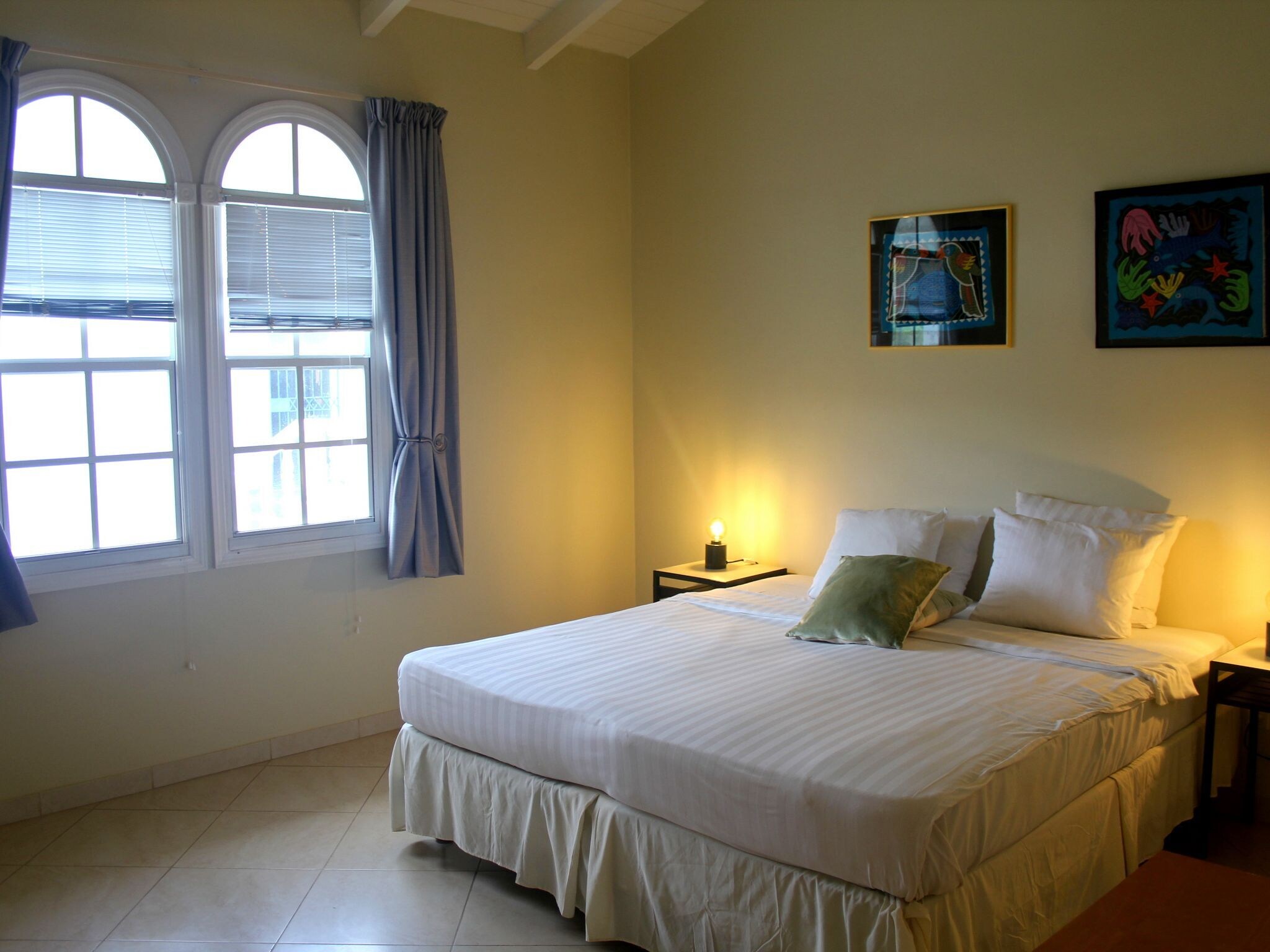 Ferienwohnung Dolphin View Mambo Beach