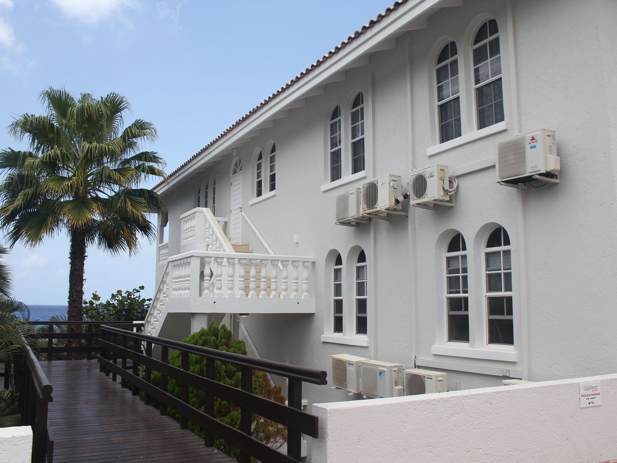 Ferienwohnung Dolphin View Mambo Beach