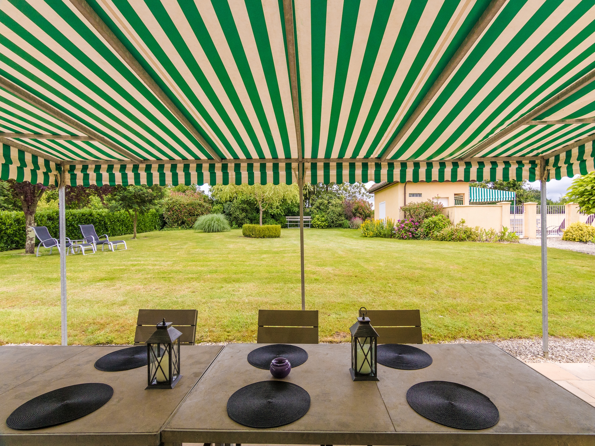   Domaine le Perrot