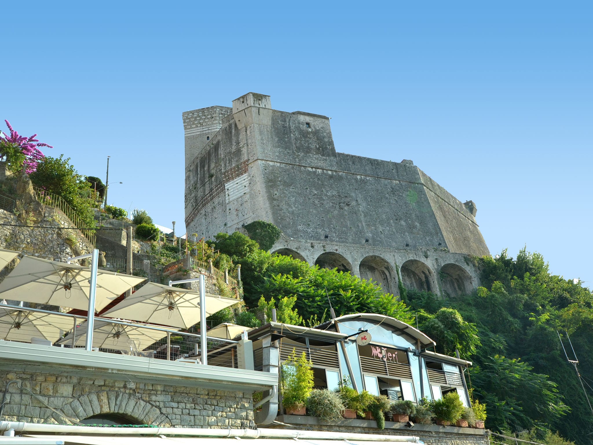   La Prua