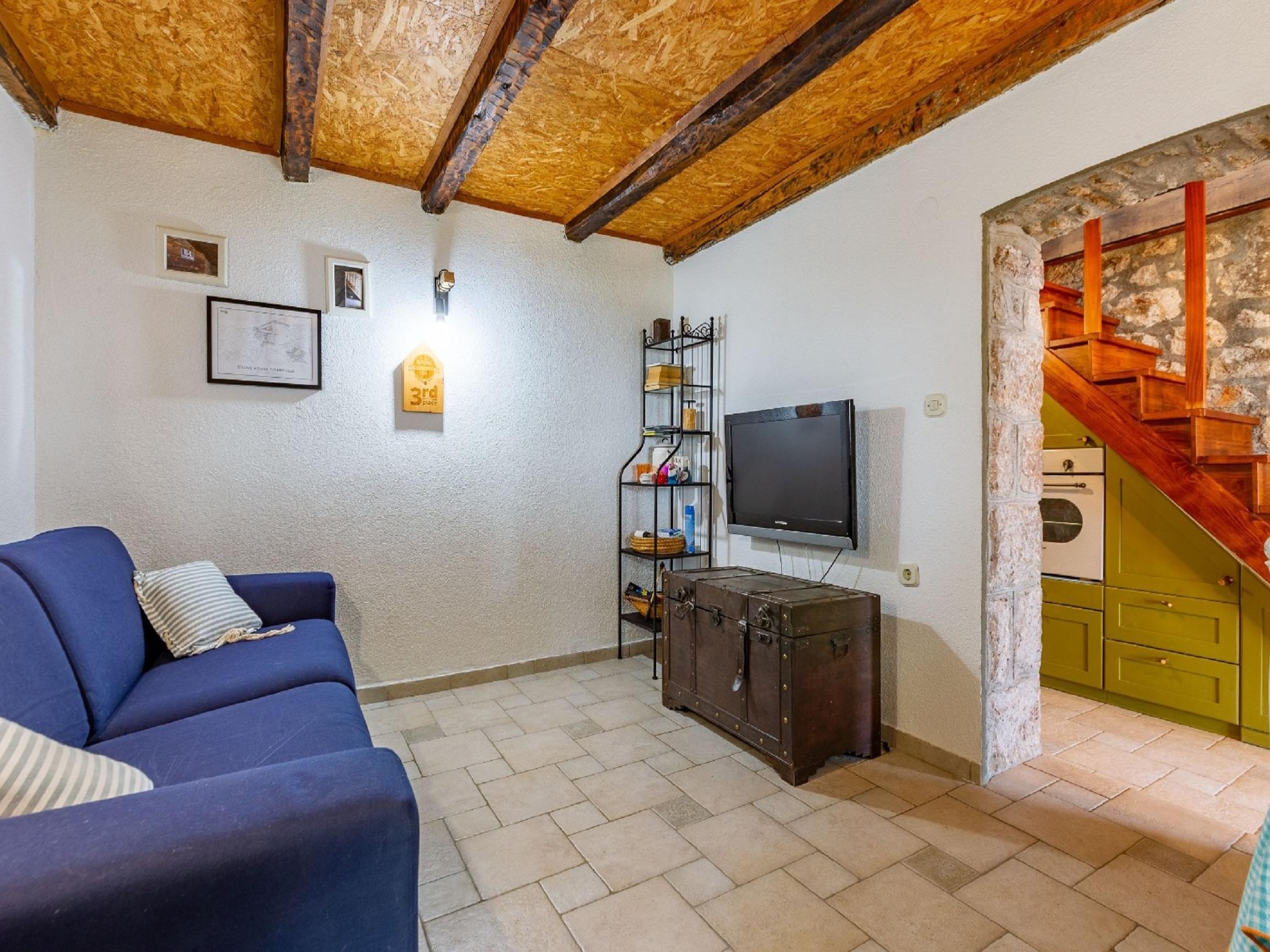   Stone house Dobroselo