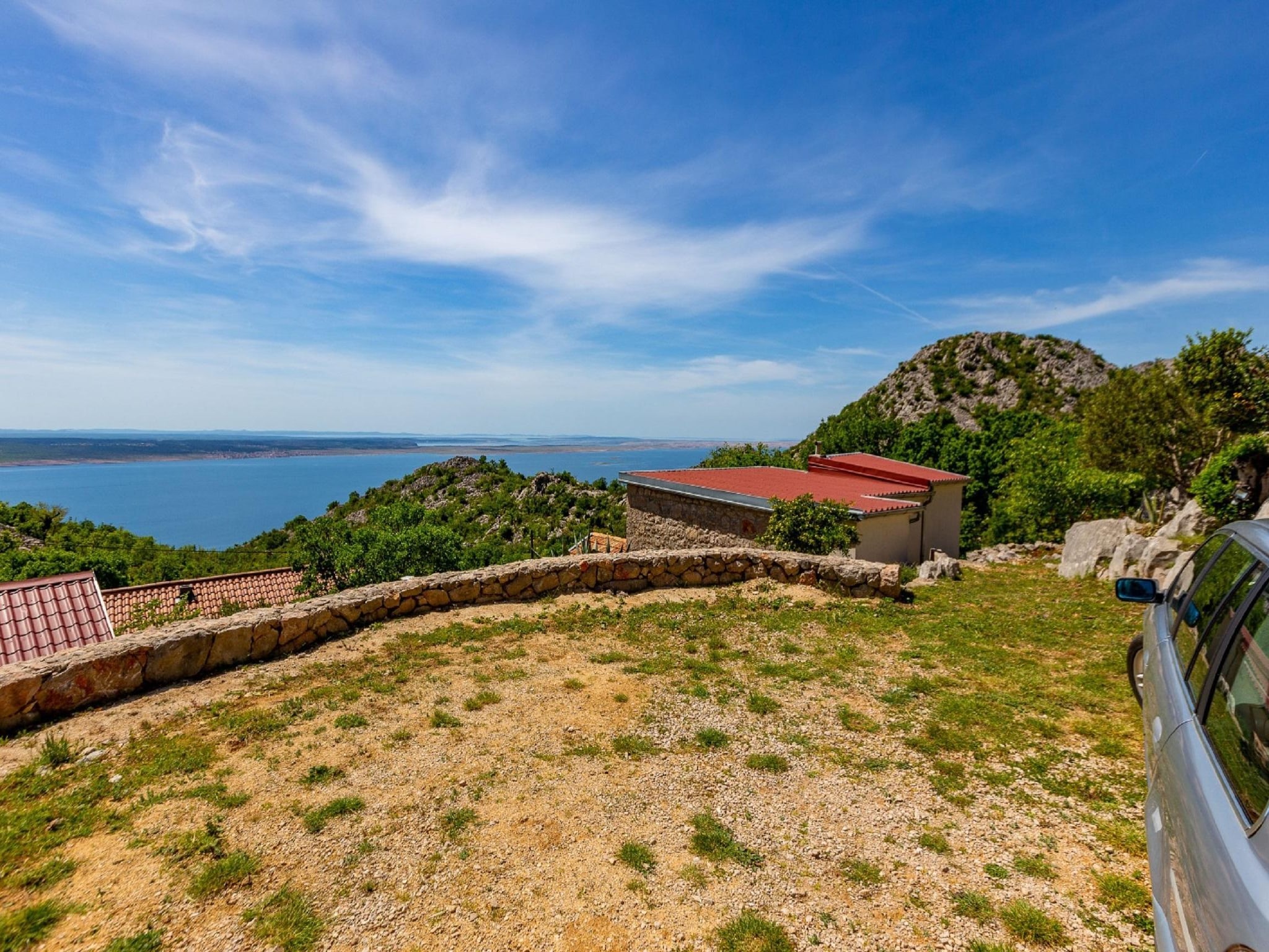   Stone house Dobroselo