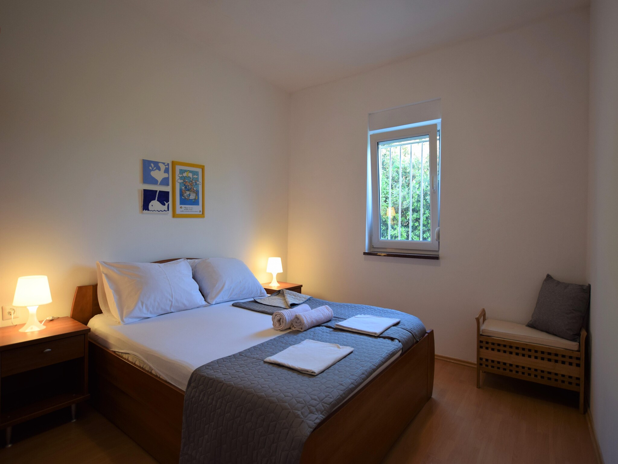   Holiday House Movica