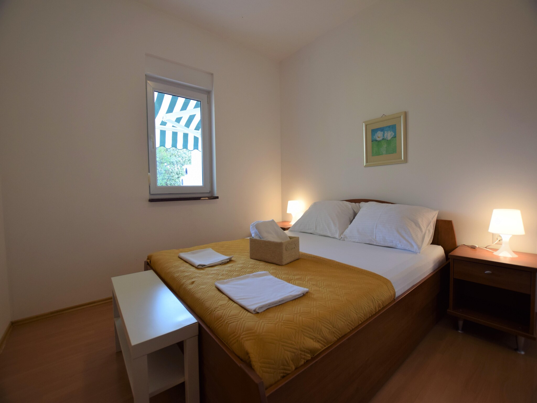   Holiday House Movica