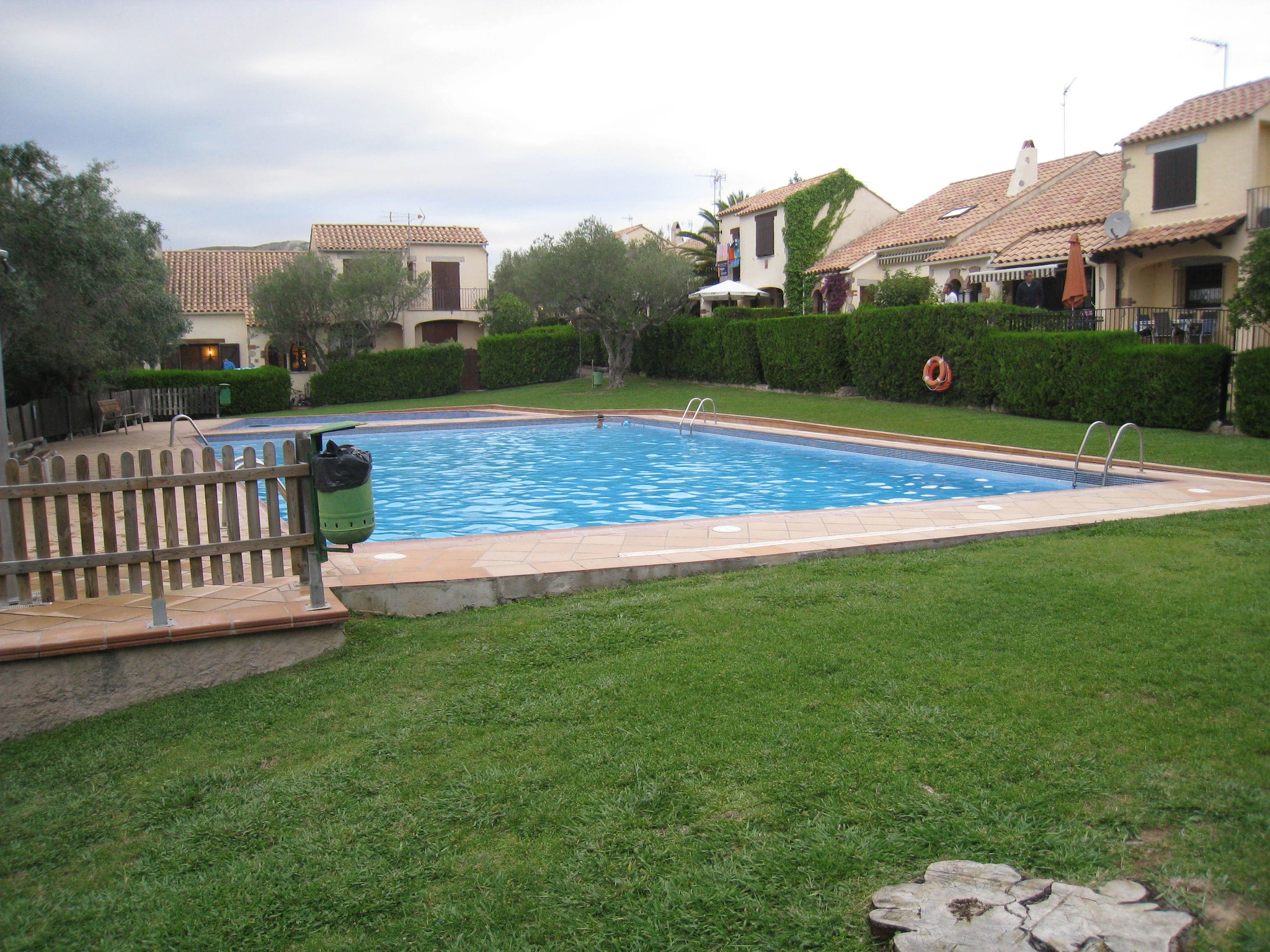   Les Oliveres 32